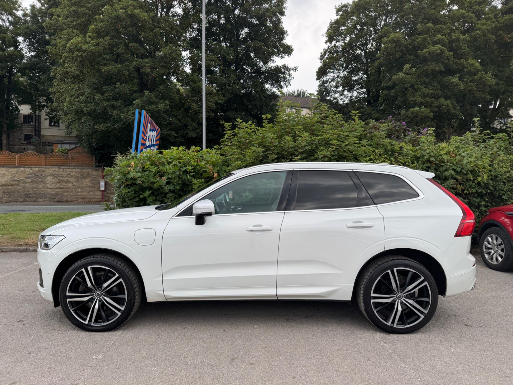 Volvo XC60 view 4