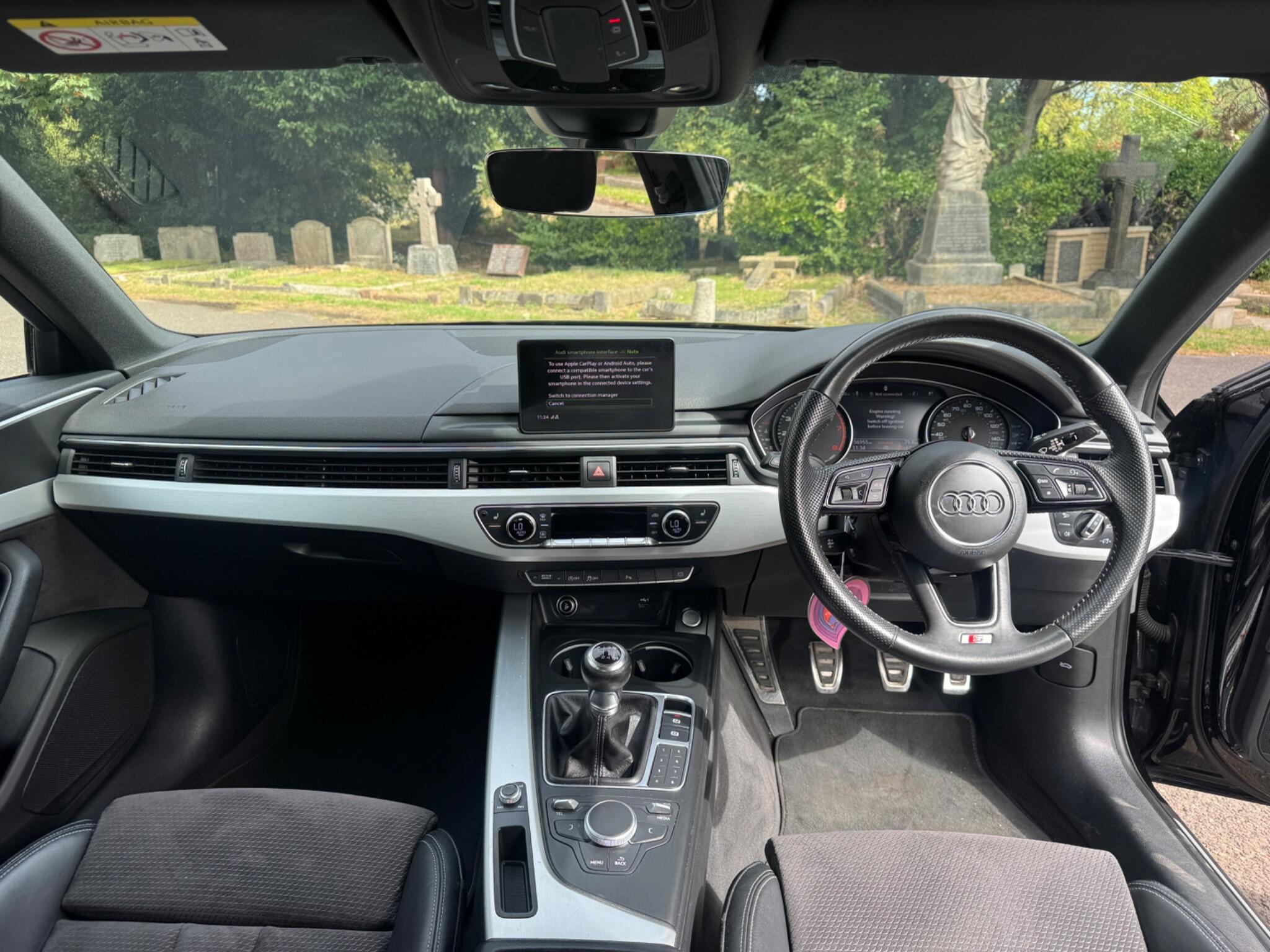 Audi A4 view 23