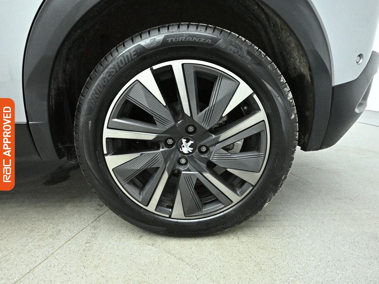 Peugeot E-2008 view 28