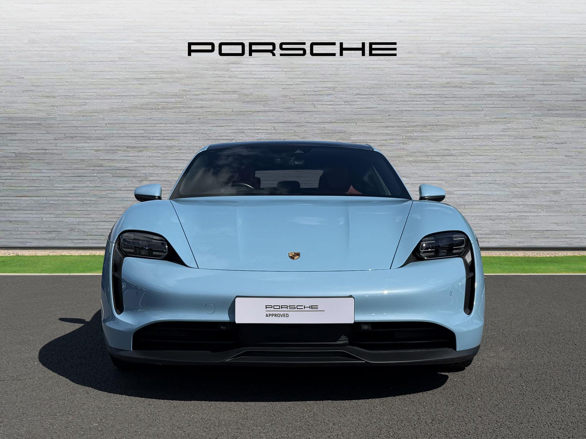 Porsche Taycan view 34