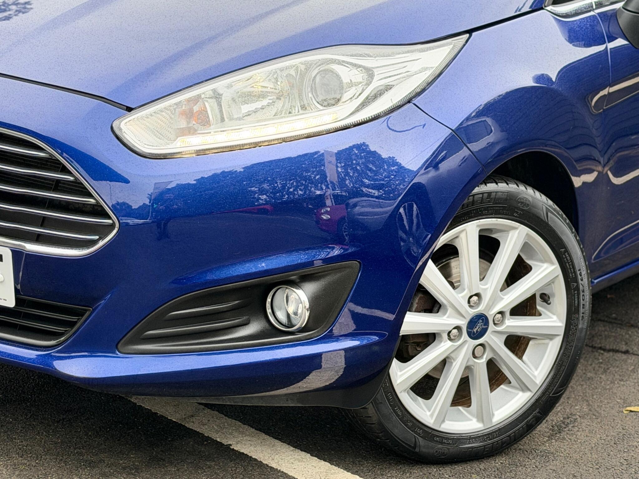 Ford Fiesta view 41