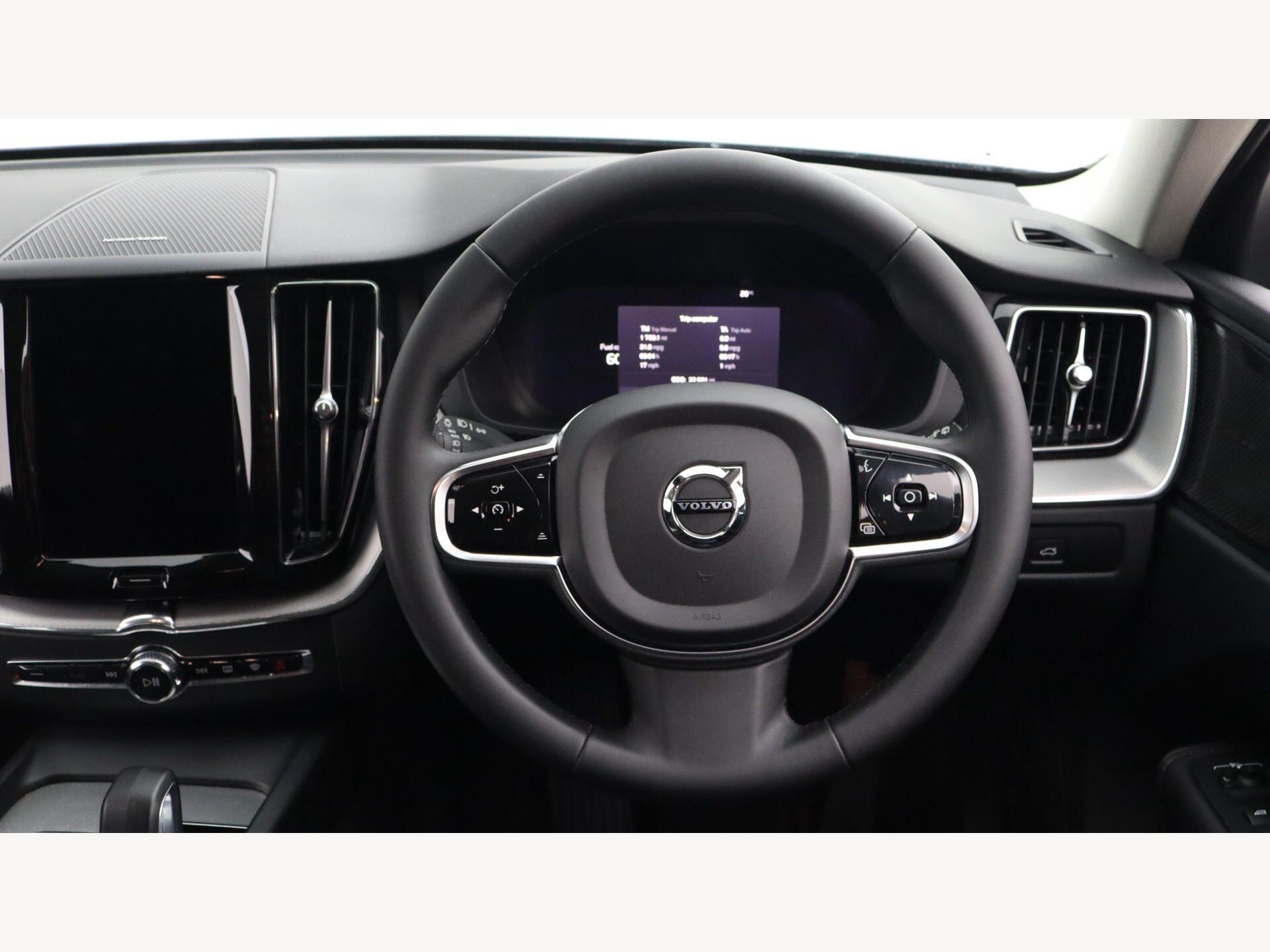 Volvo XC60 view 13