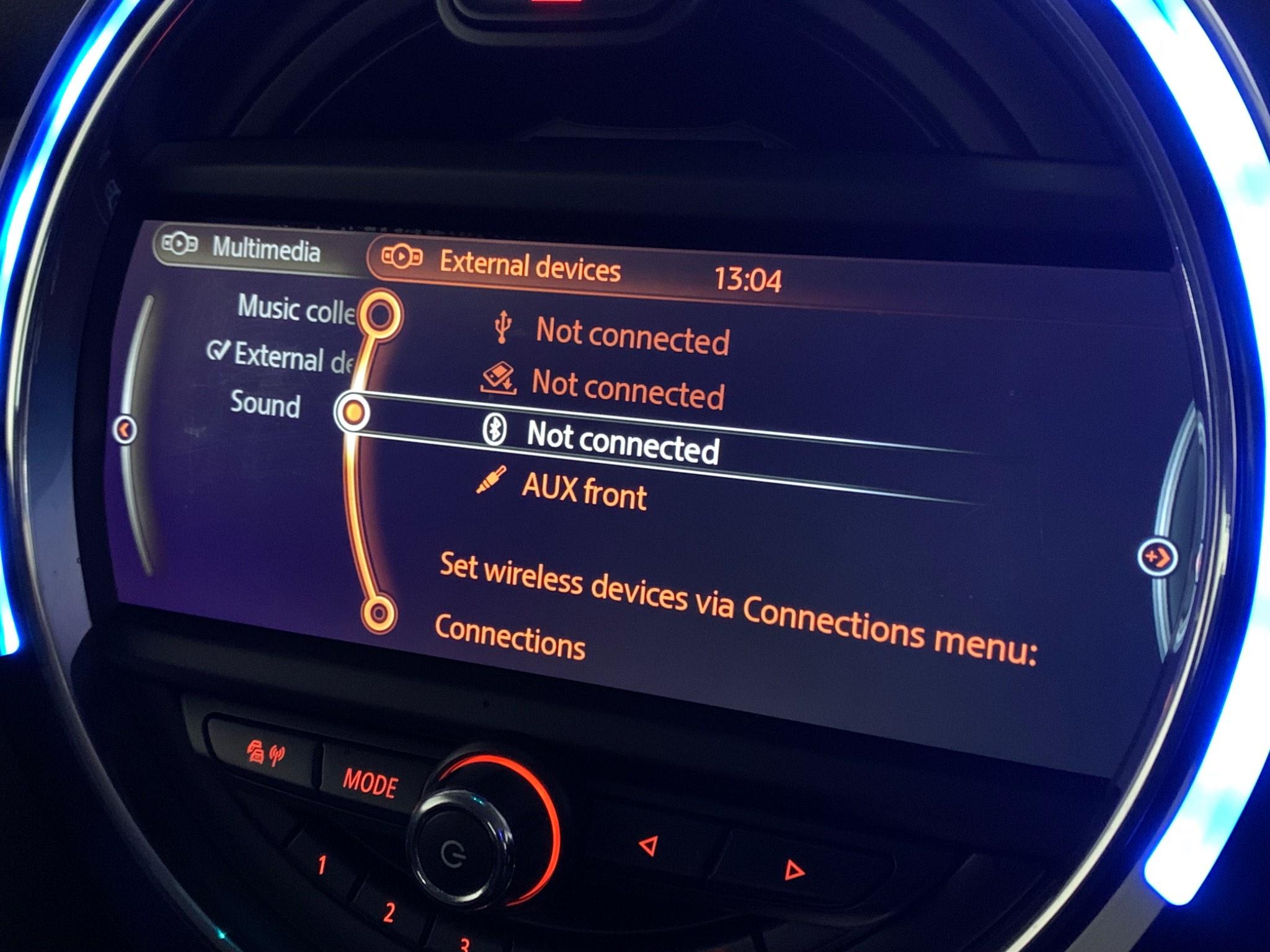 Mini Hatch view 37
