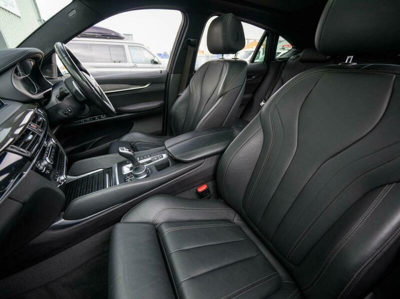 BMW X6 view 16