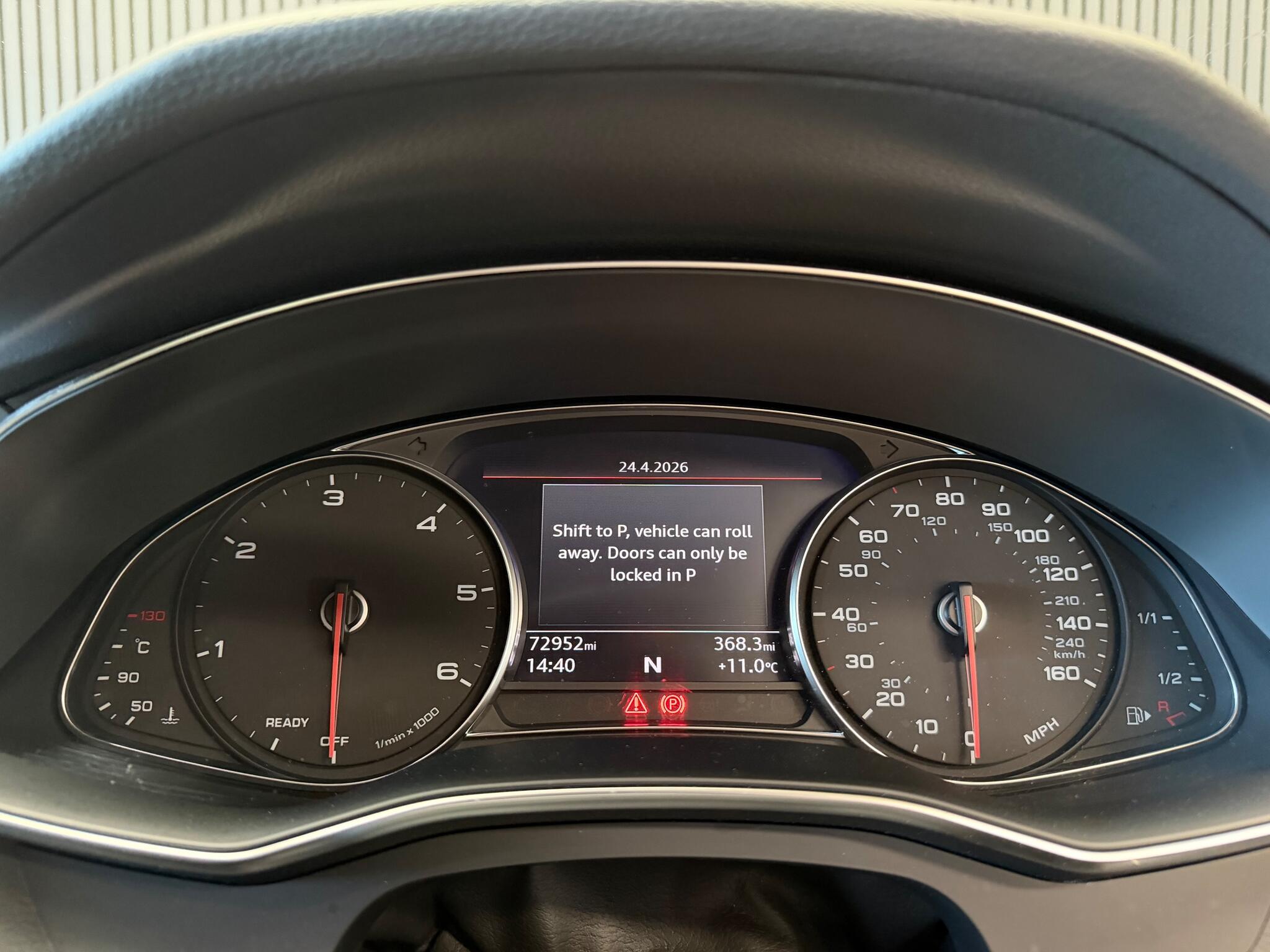 Audi A6 view 38