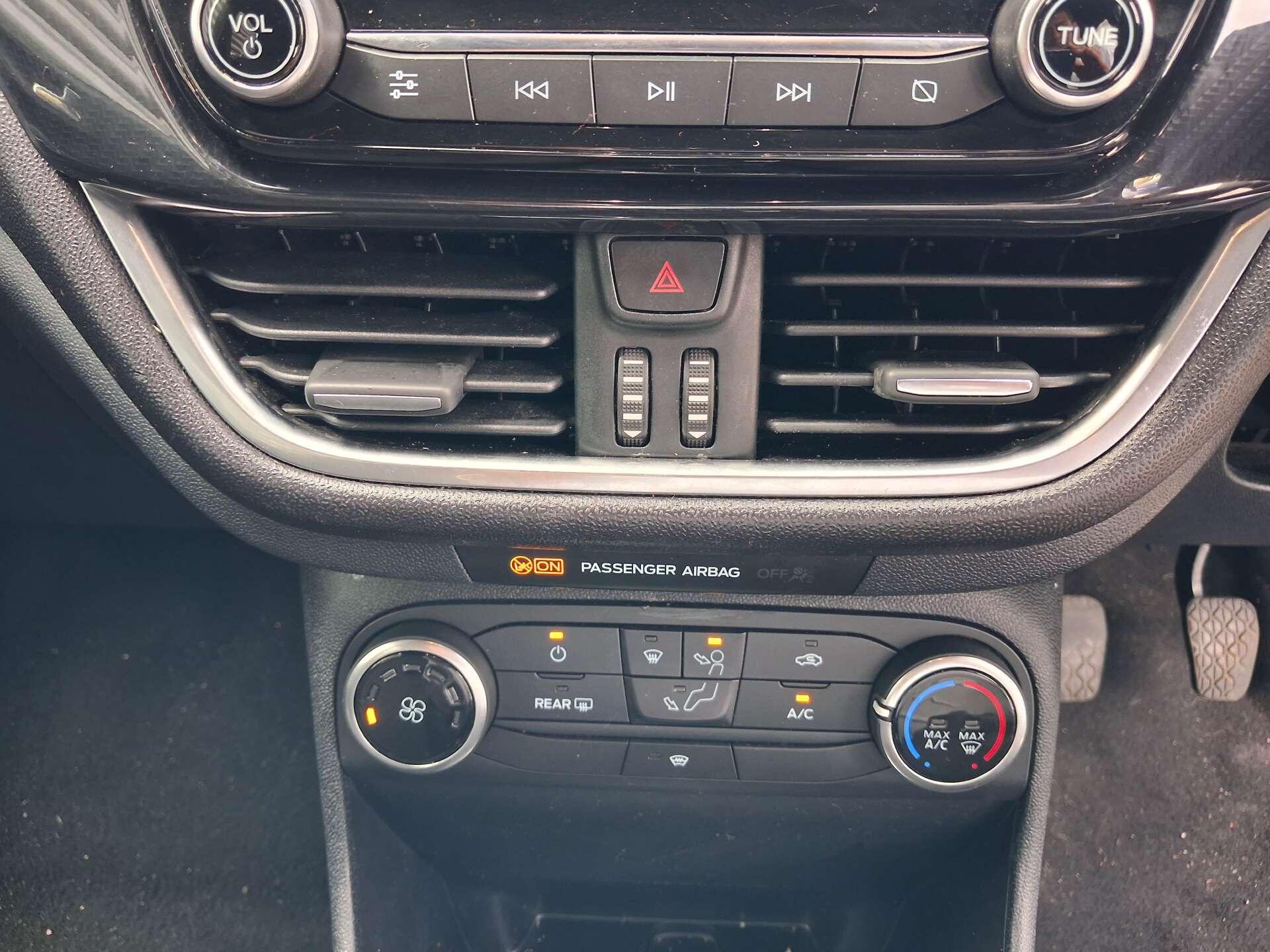 Ford Fiesta view 33