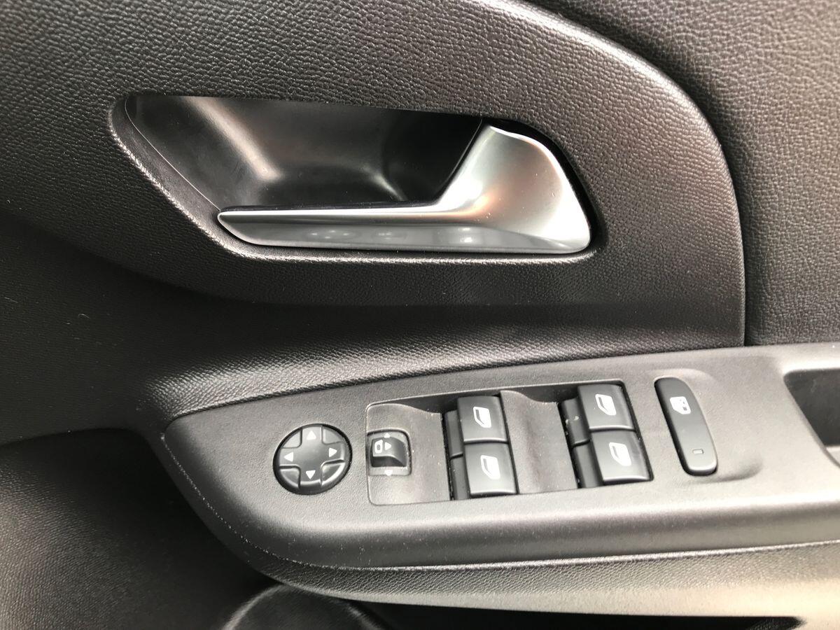 Vauxhall Corsa view 20