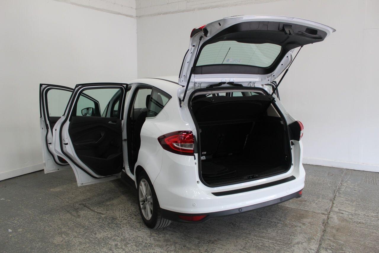 Ford C-Max view 19