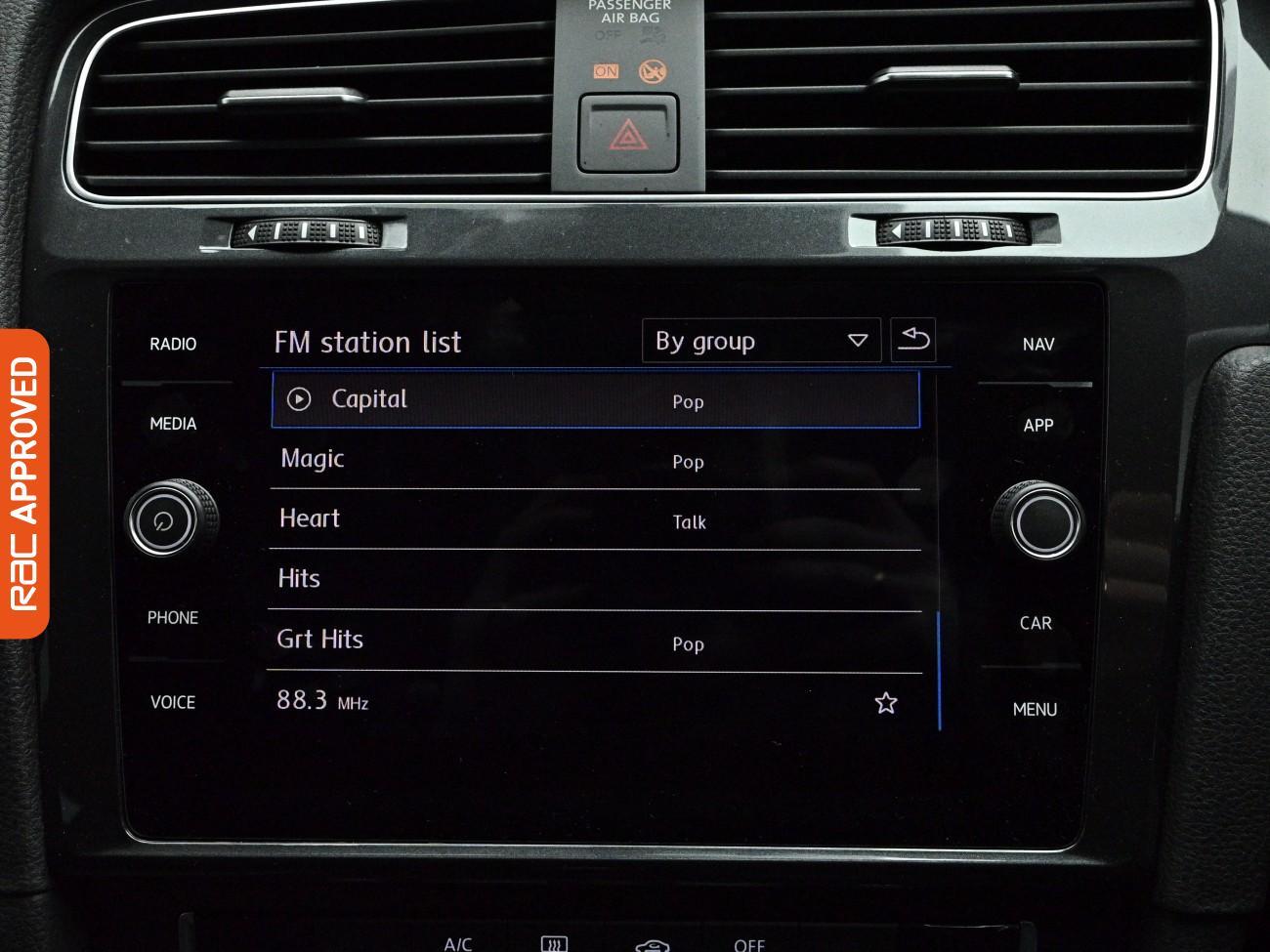 Volkswagen Golf view 17