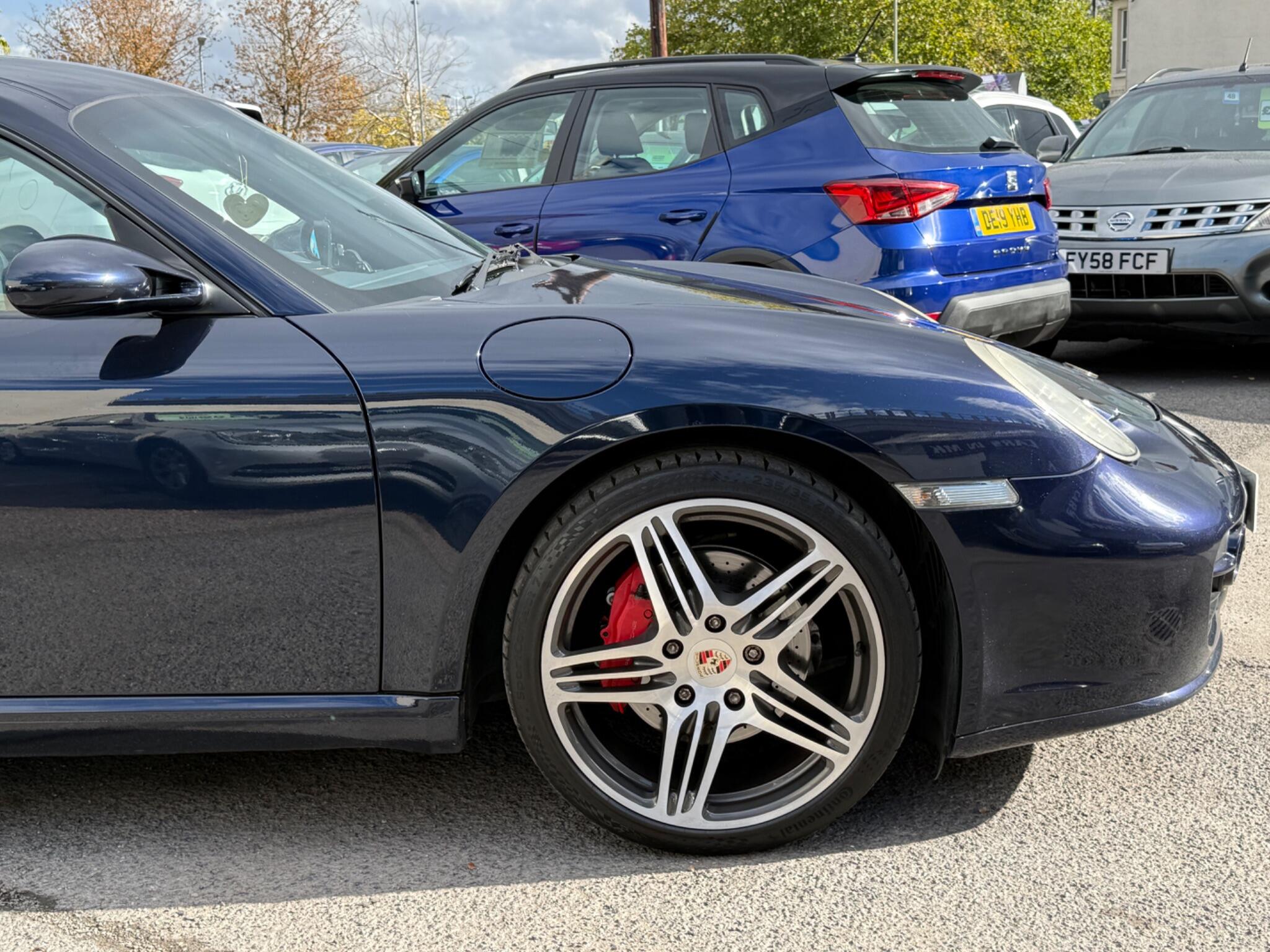Porsche Cayman - Image 16