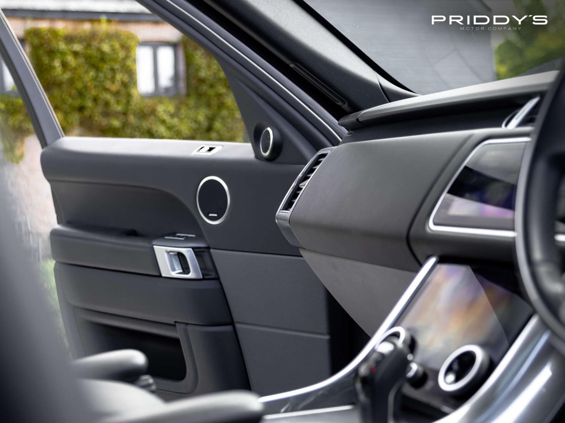 Land Rover Range Rover Sport view 39