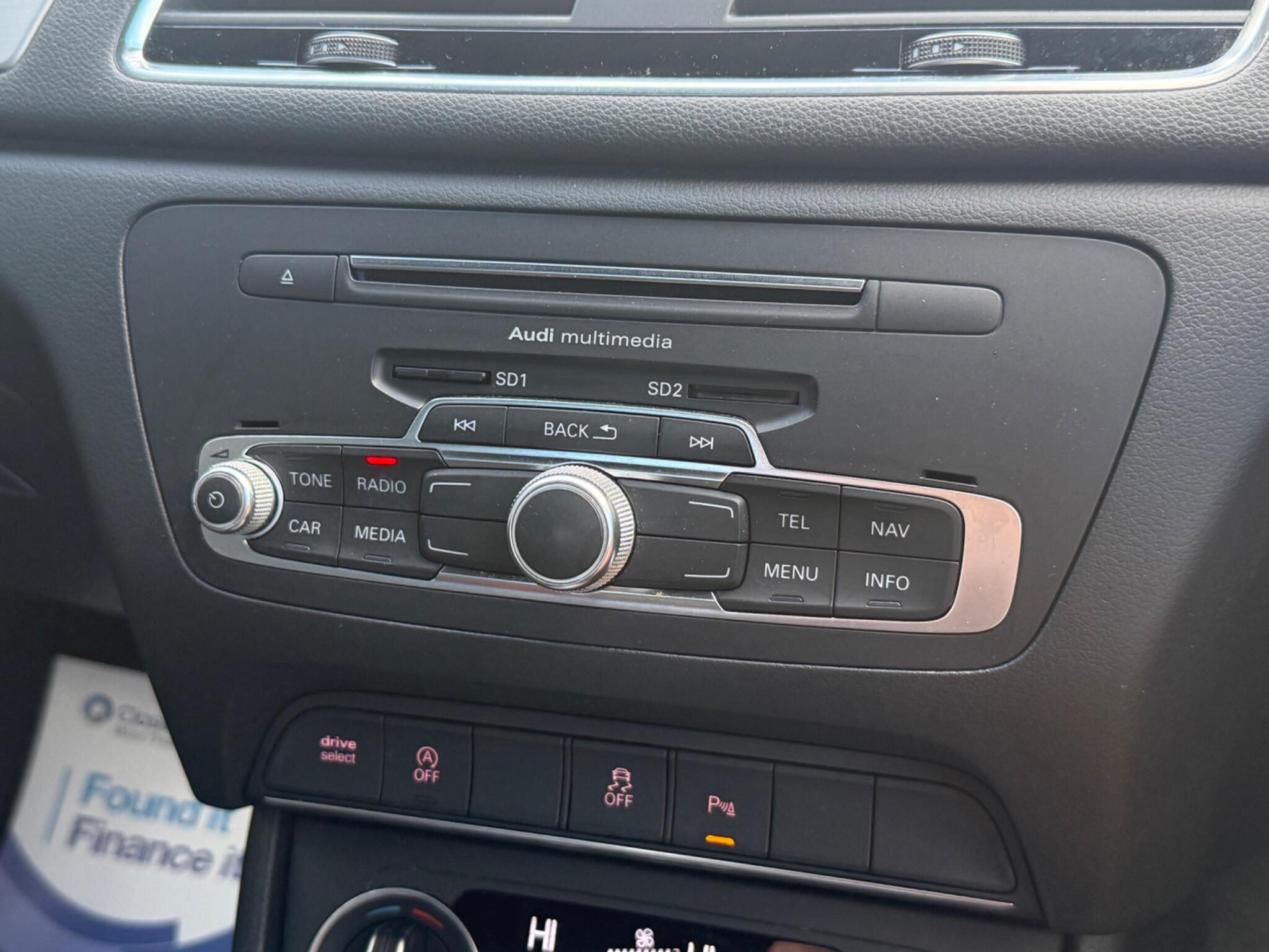 Audi Q3 view 29