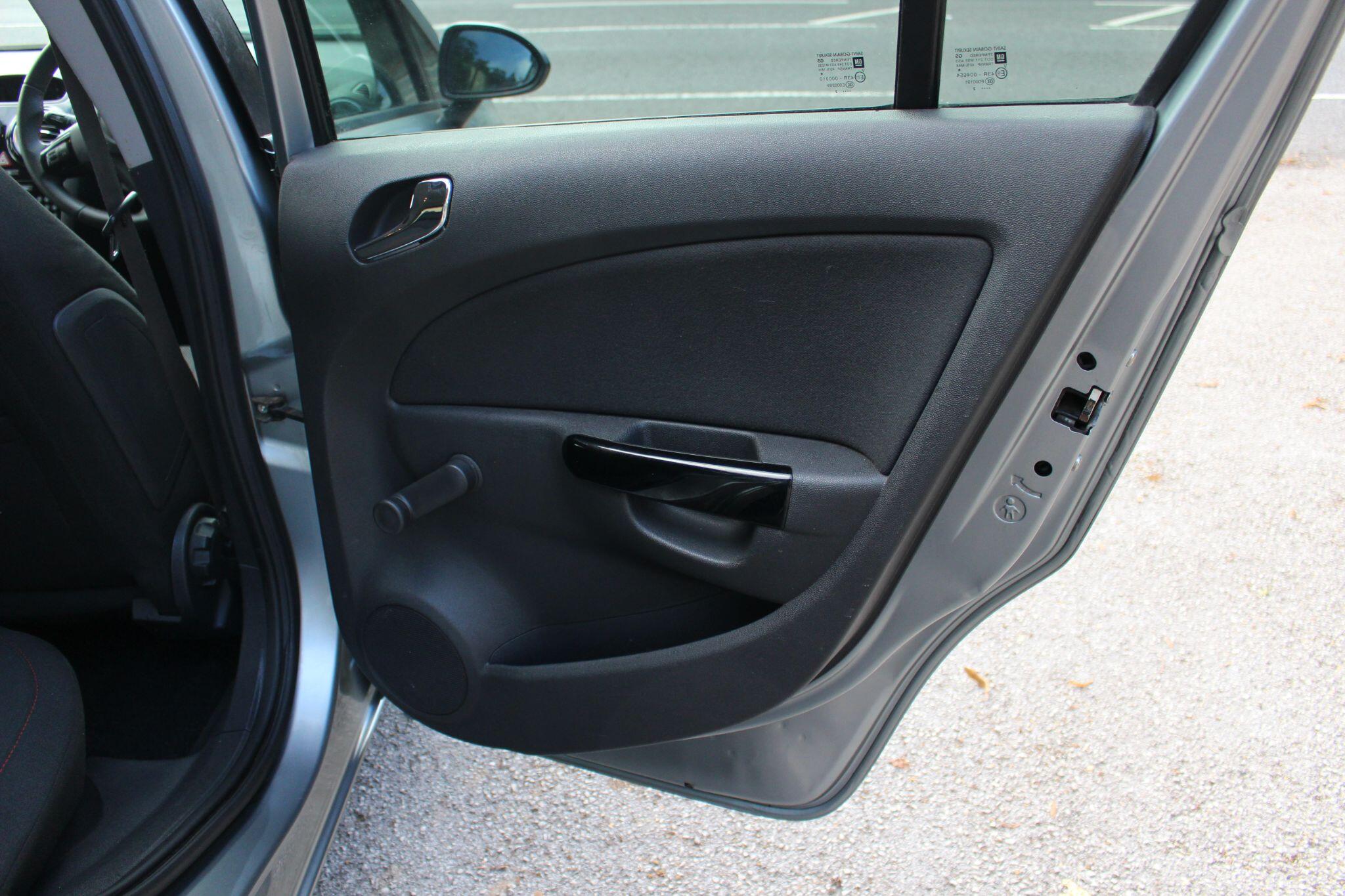 Vauxhall Corsa view 28