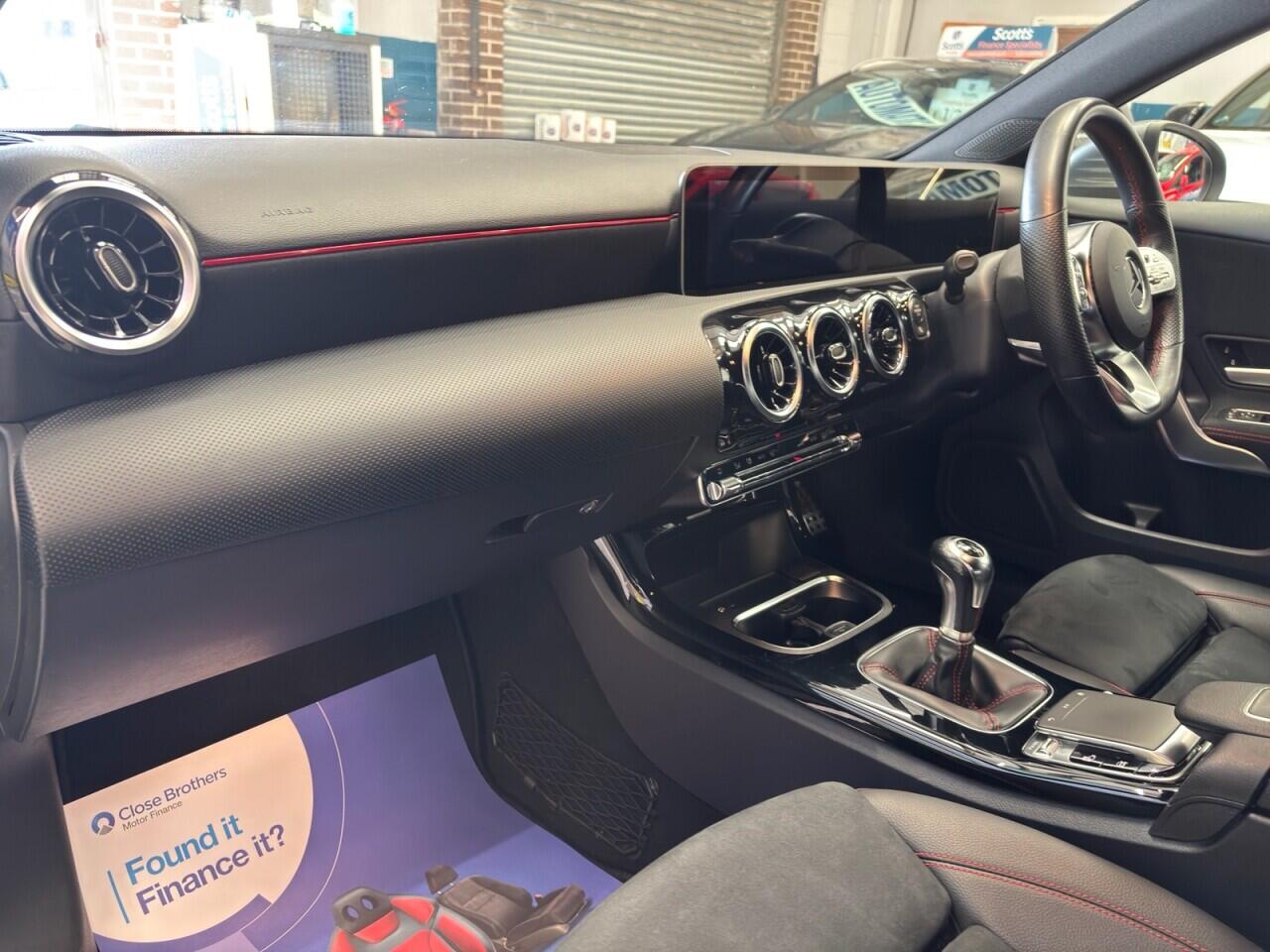 Mercedes-Benz A-Class view 23