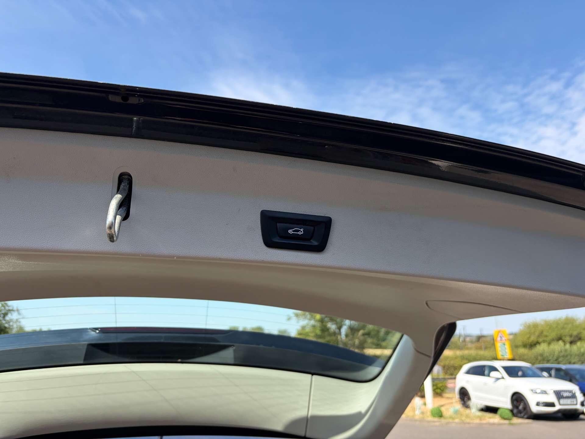 BMW X3 view 26