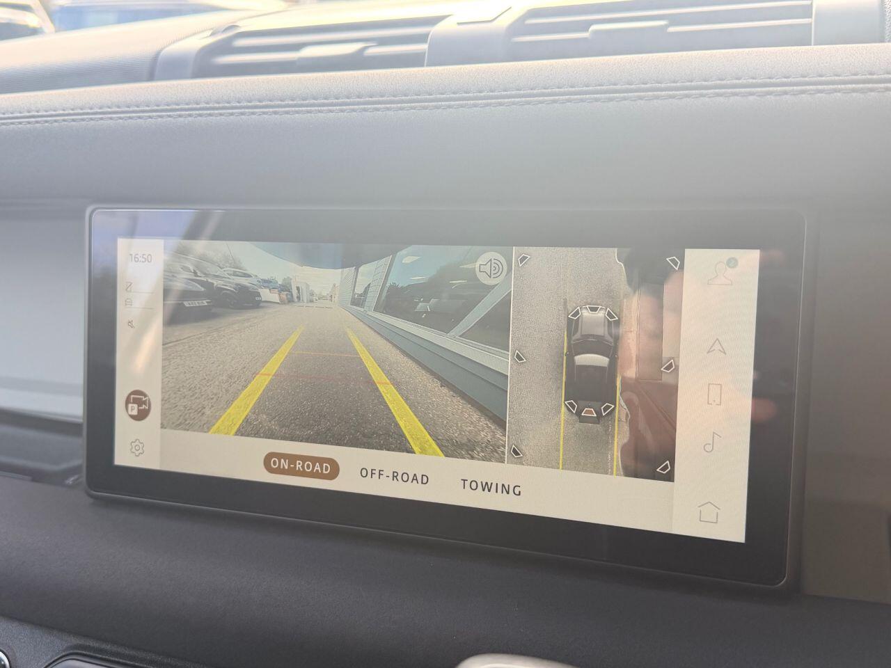 Land Rover Defender view 27