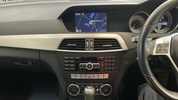 Mercedes-Benz C Class view 7