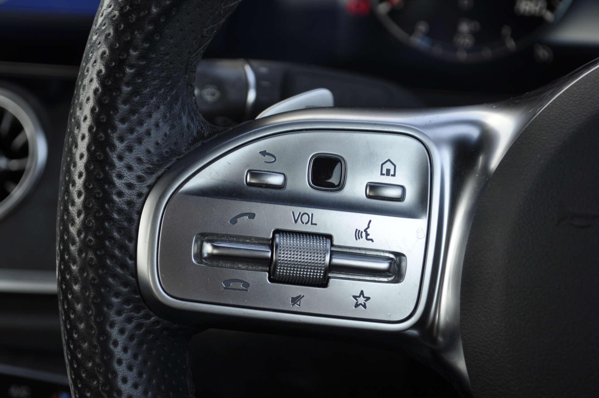 Mercedes-Benz E-Class view 18
