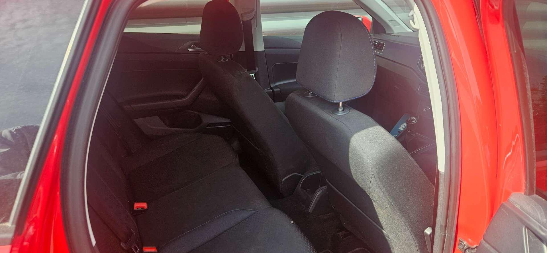 Volkswagen Polo view 17