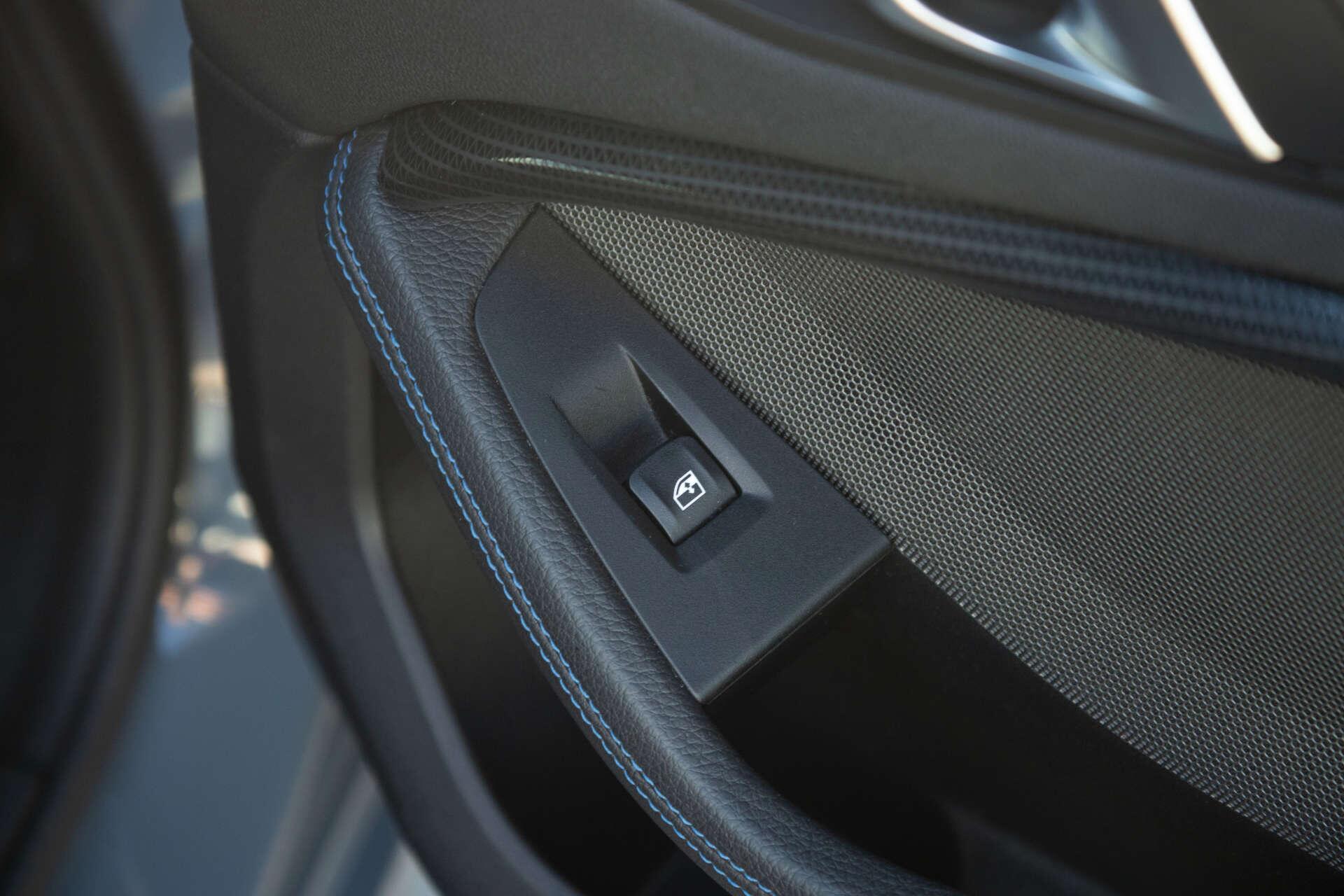 BMW 1 Series view 37