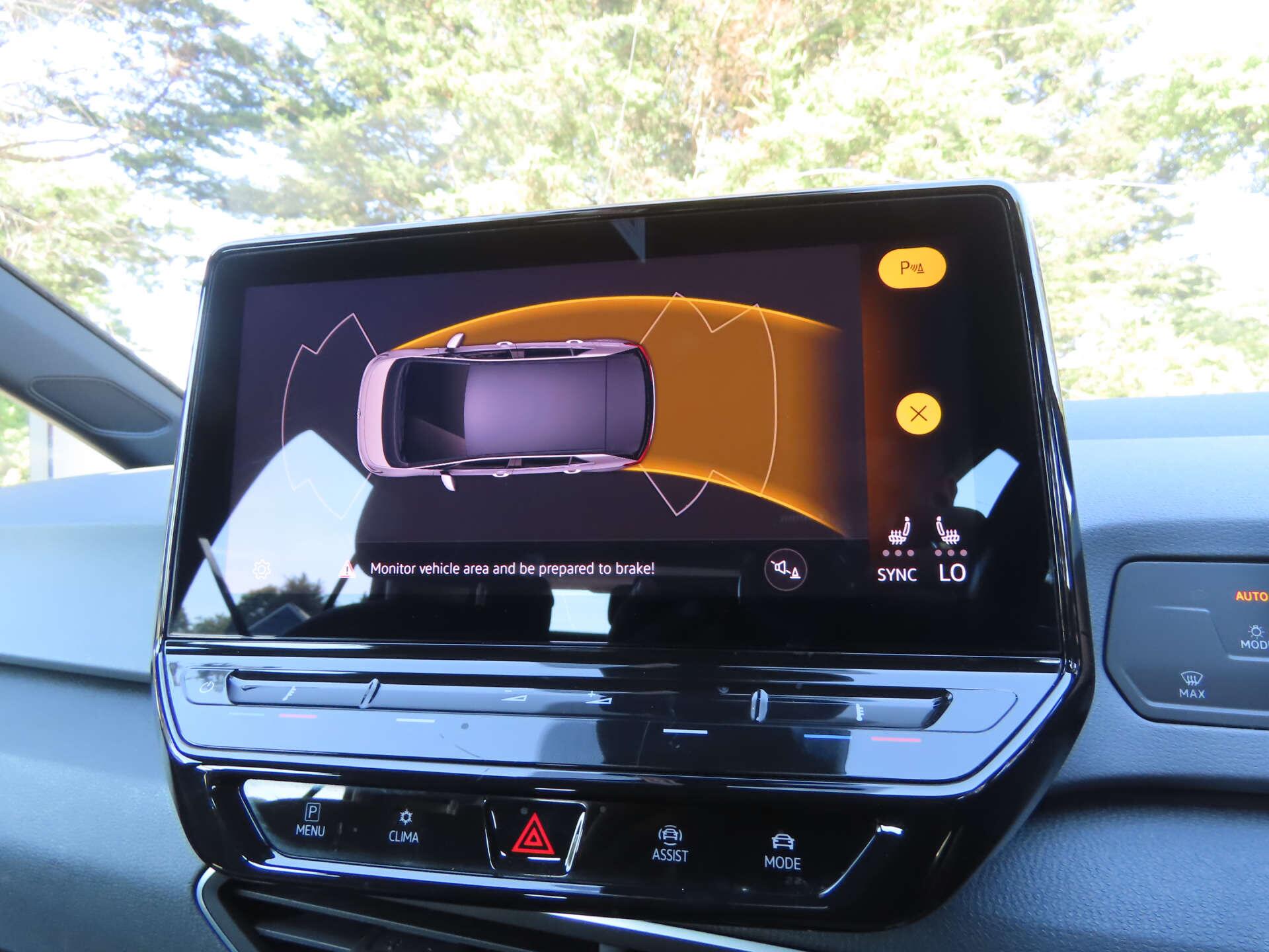 Volkswagen ID.3 view 11