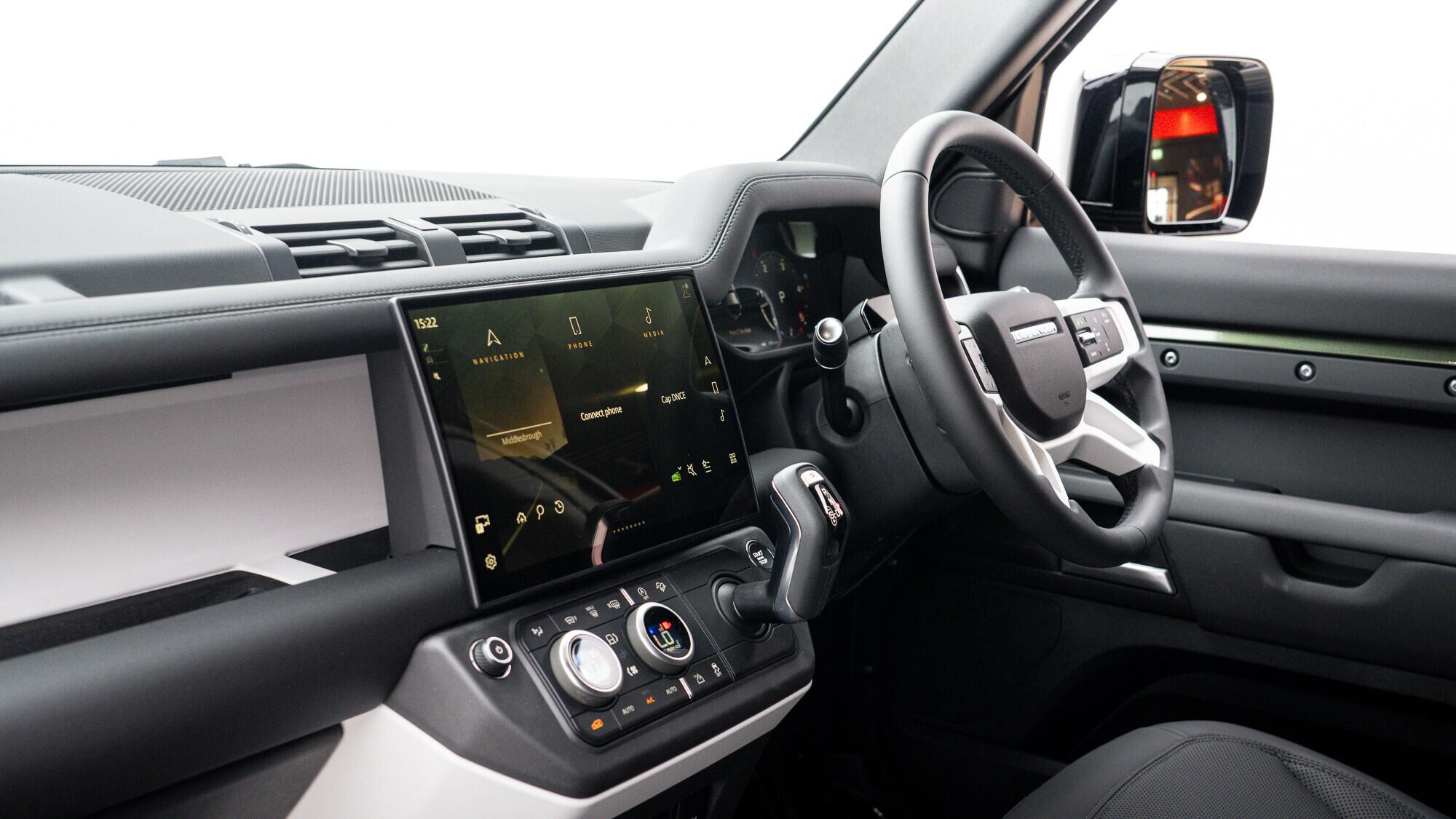 Land Rover Defender view 26