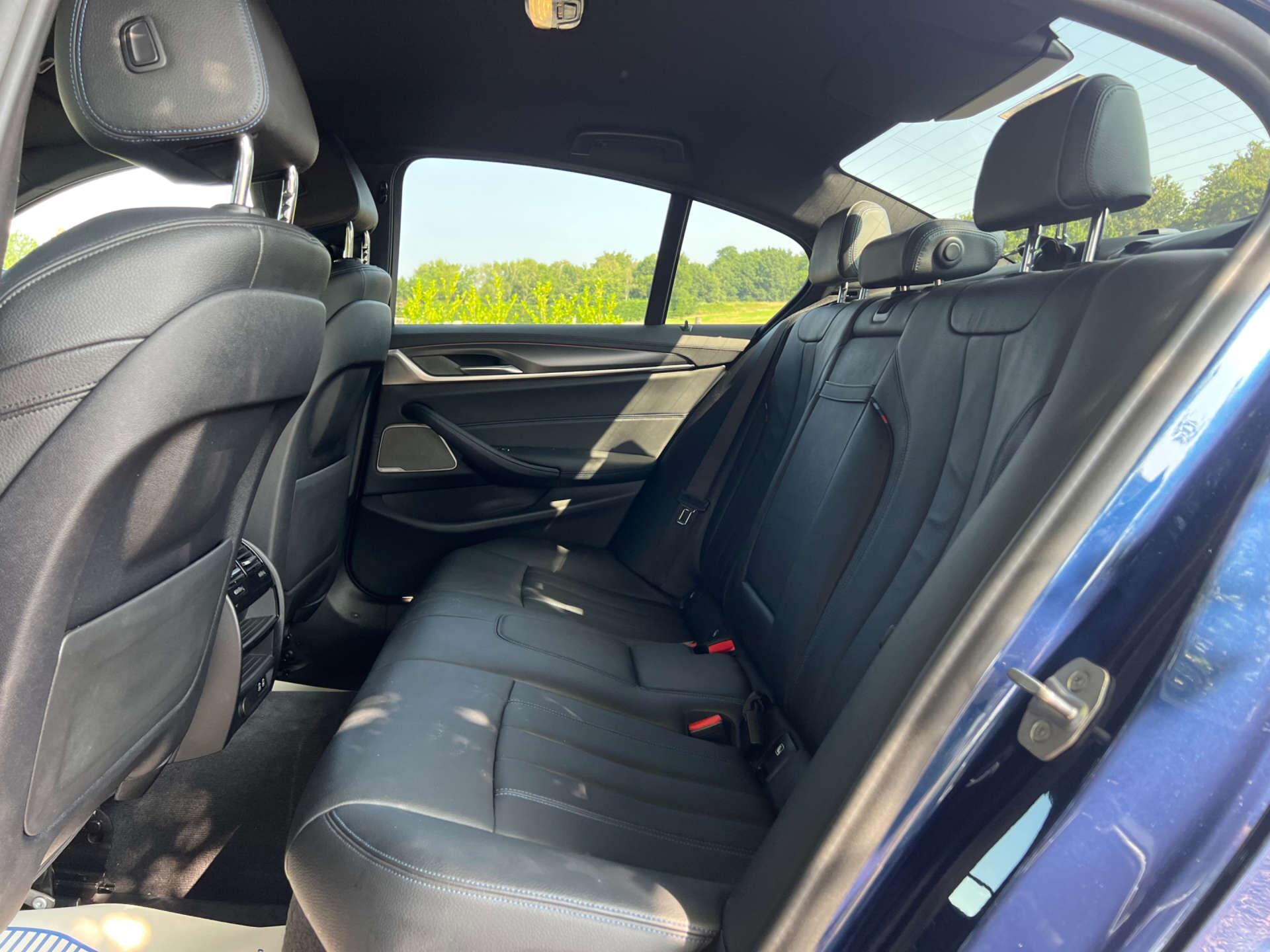 BMW 5 Series view 22