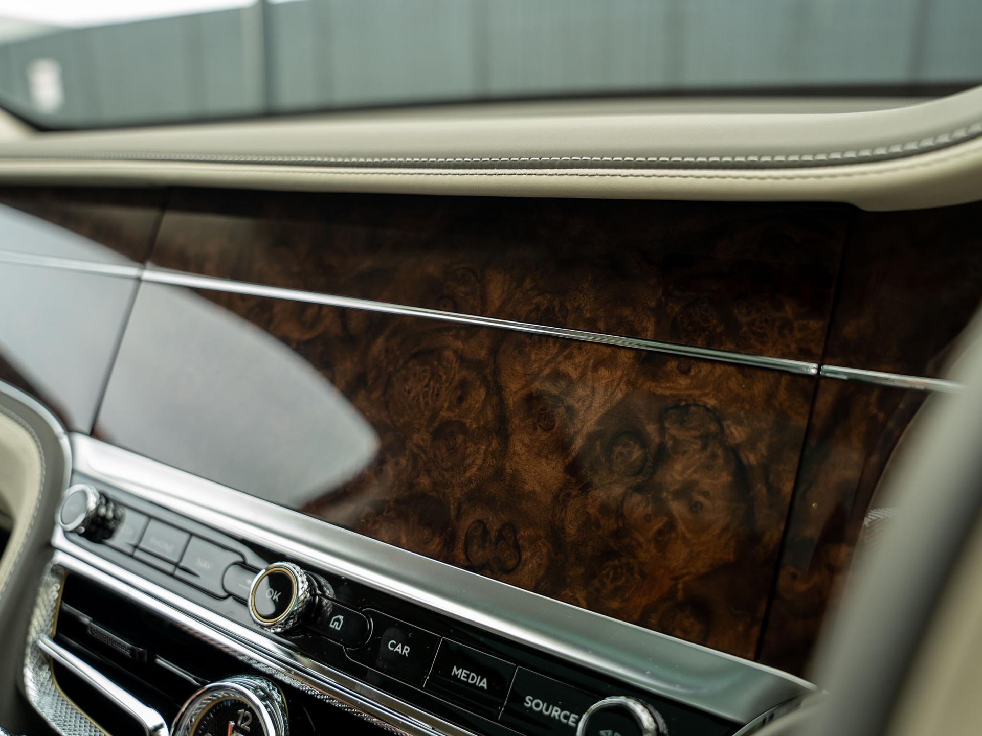 Bentley Flying Spur view 32