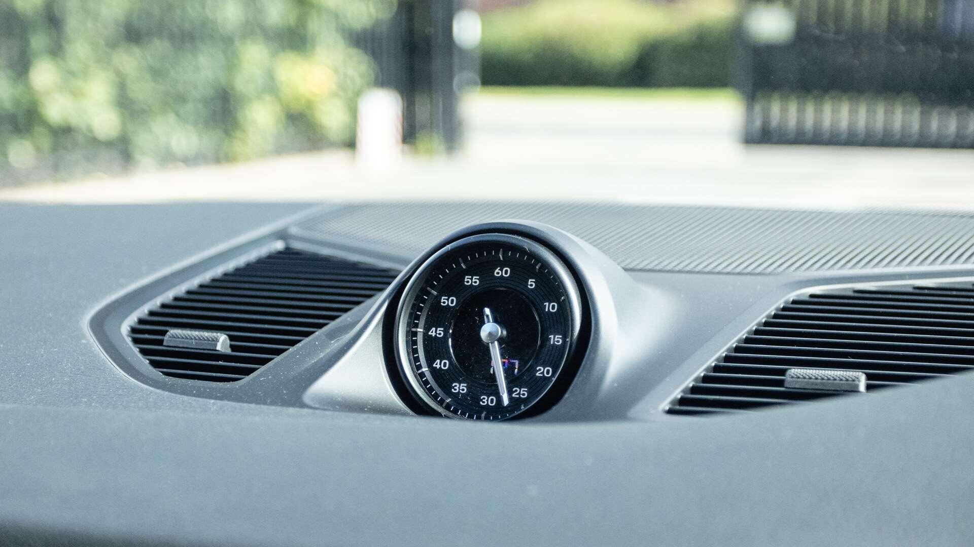 Porsche Cayenne view 20