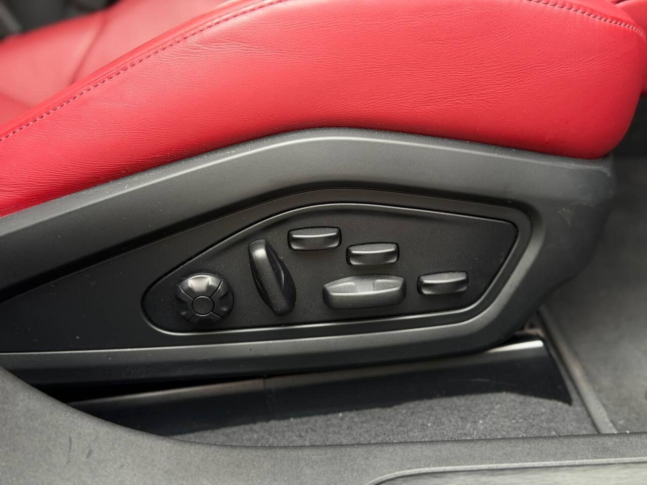 Porsche Taycan view 13
