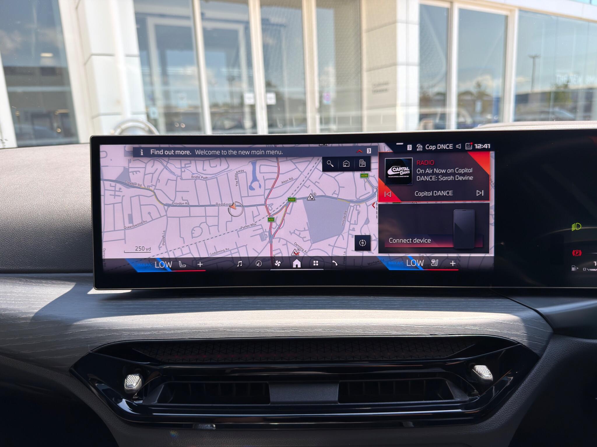 BMW 3 Series view 21