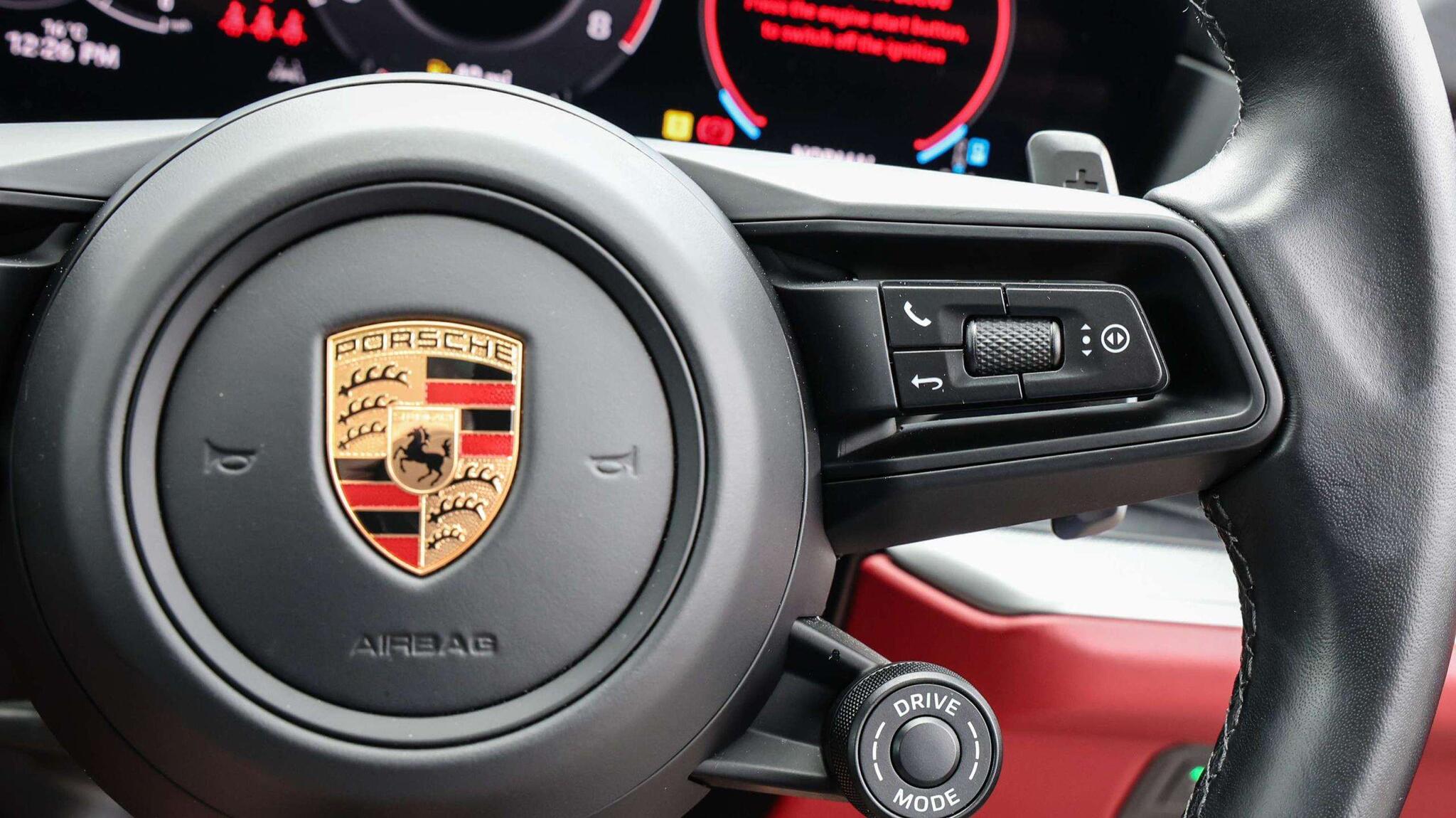 Porsche Cayenne view 21