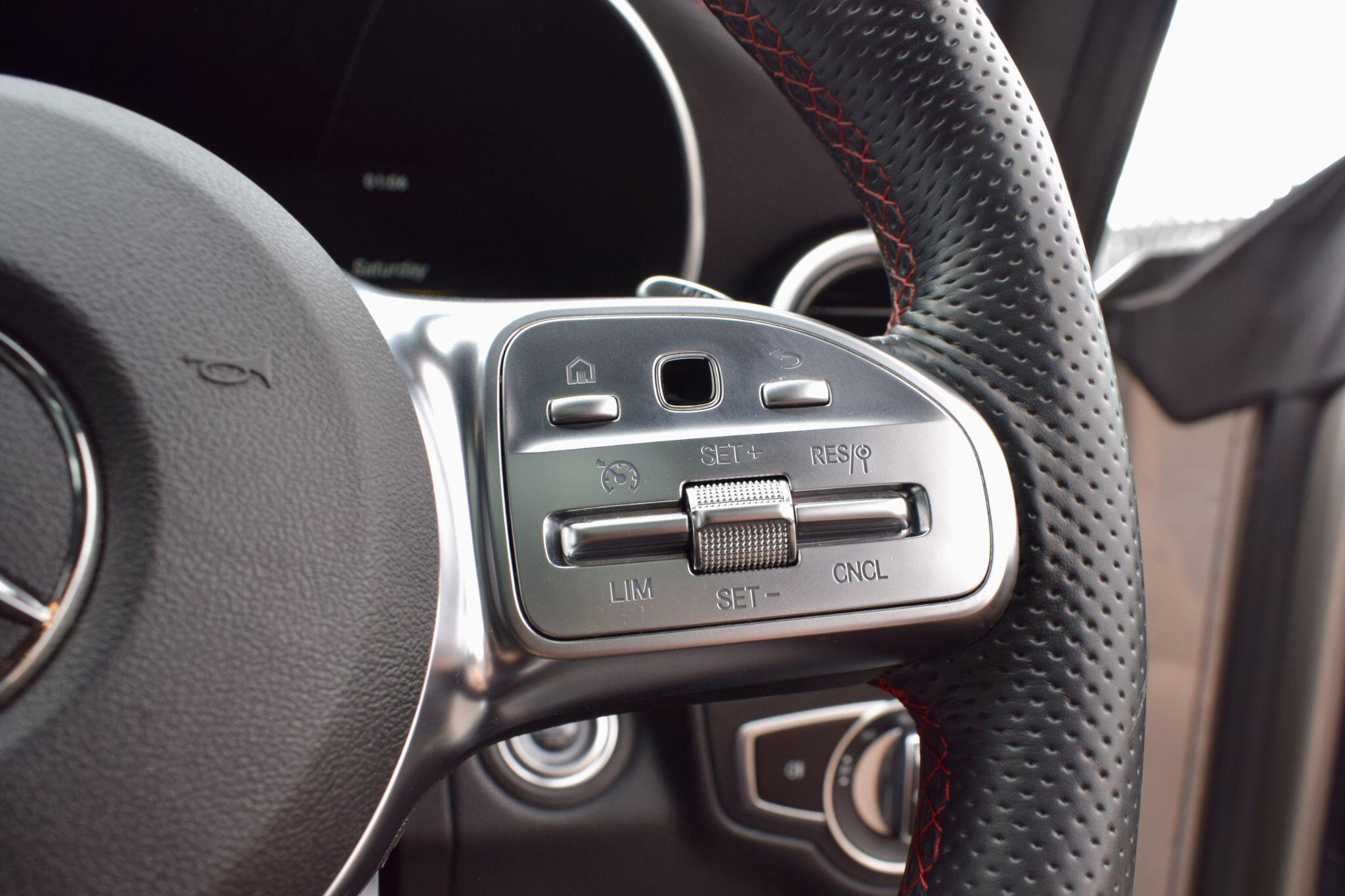 Mercedes-Benz C Class view 16