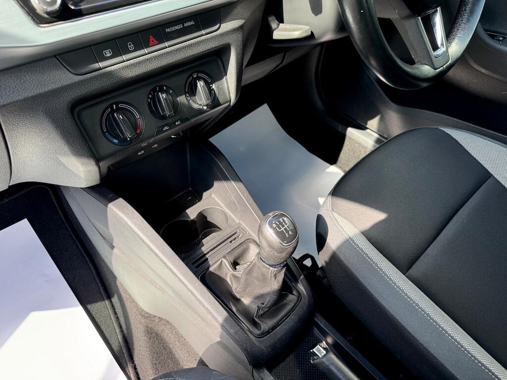 Skoda Fabia view 21