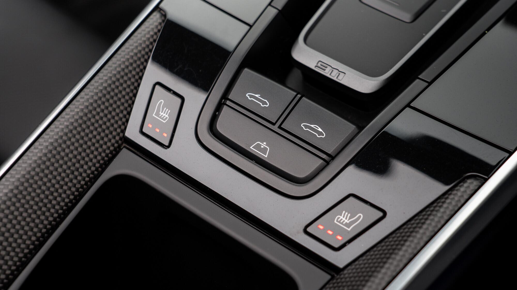 Porsche 911 view 56