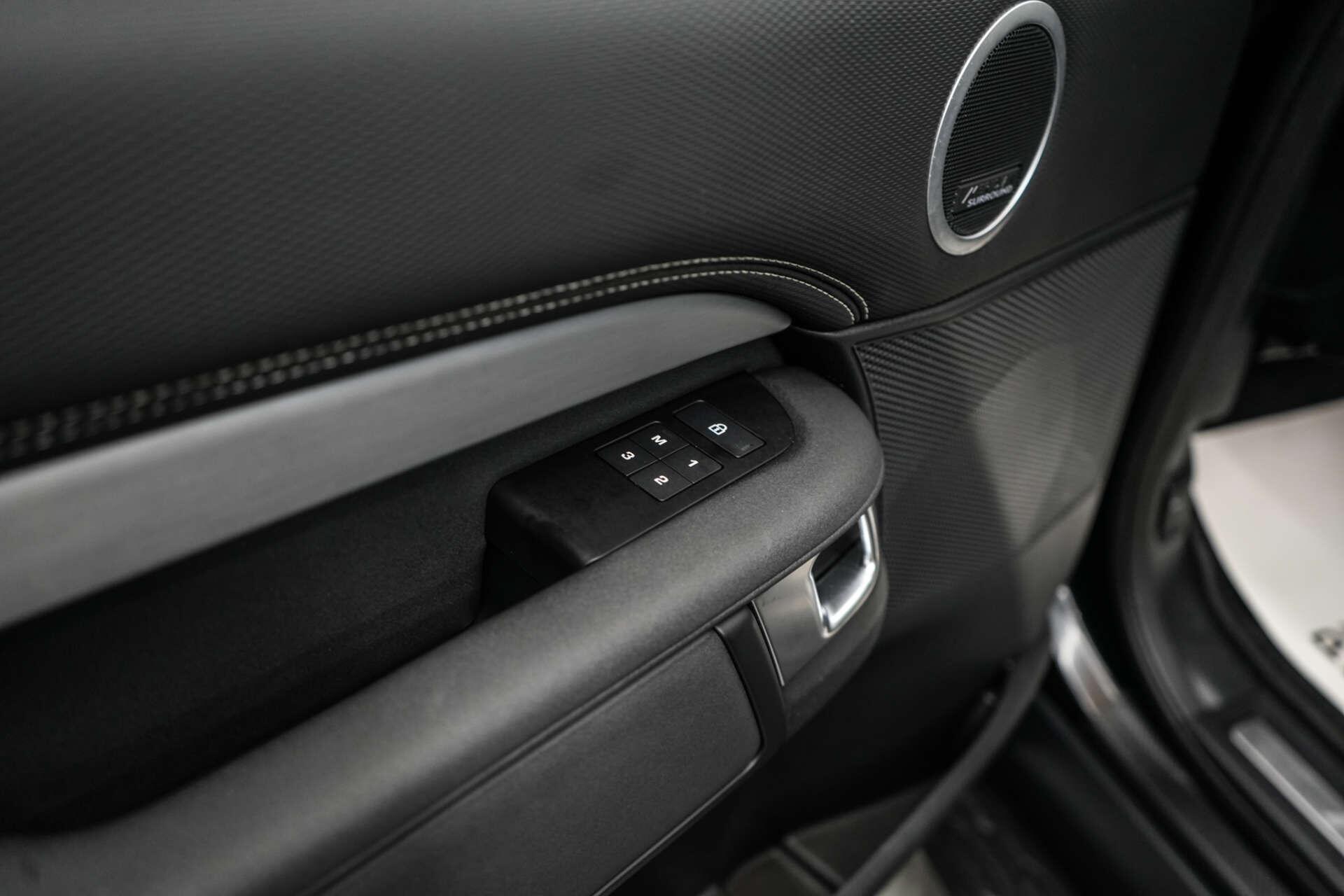 Land Rover Discovery view 26