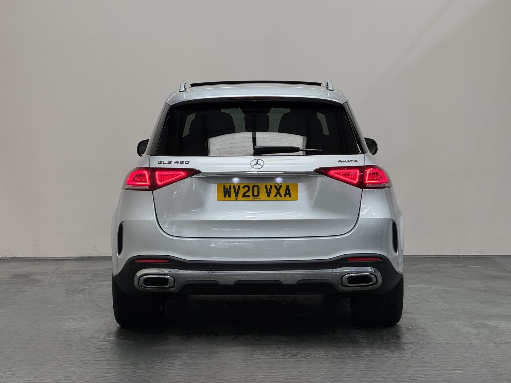 Mercedes-Benz Gle view 15