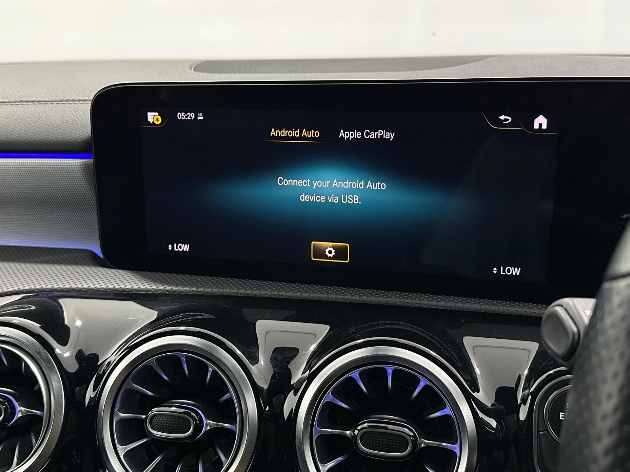 Mercedes-Benz A-Class view 26