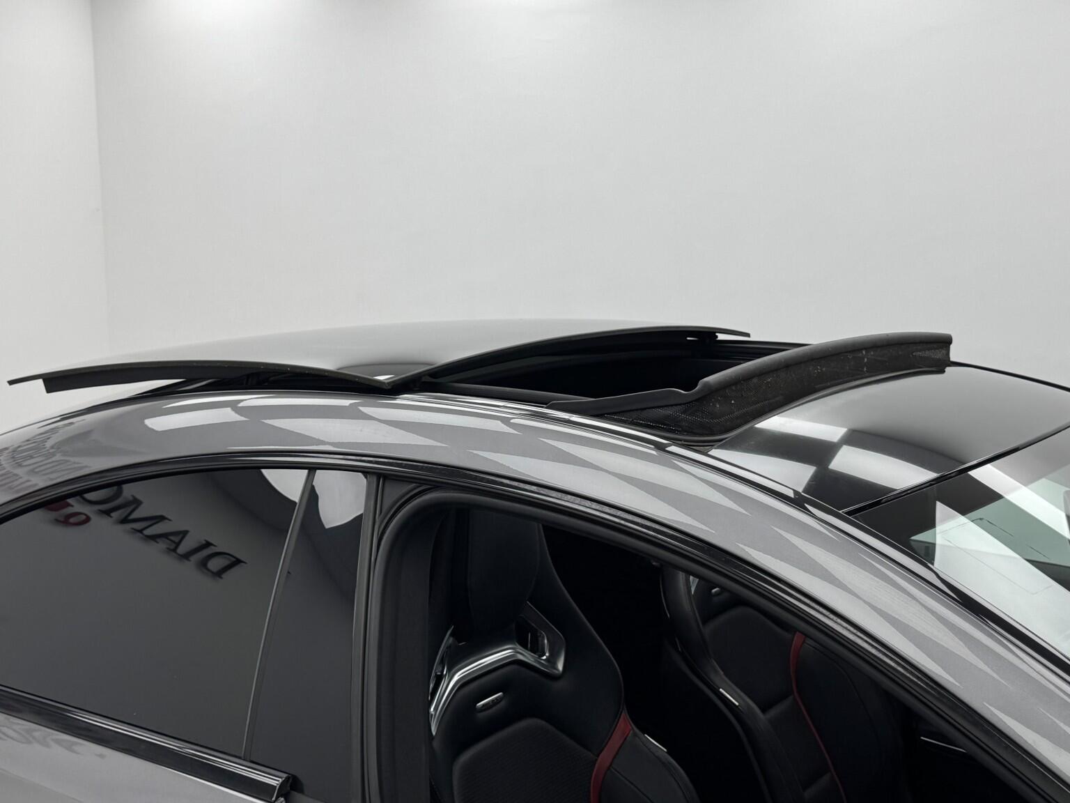 Mercedes-Benz Cla view 35