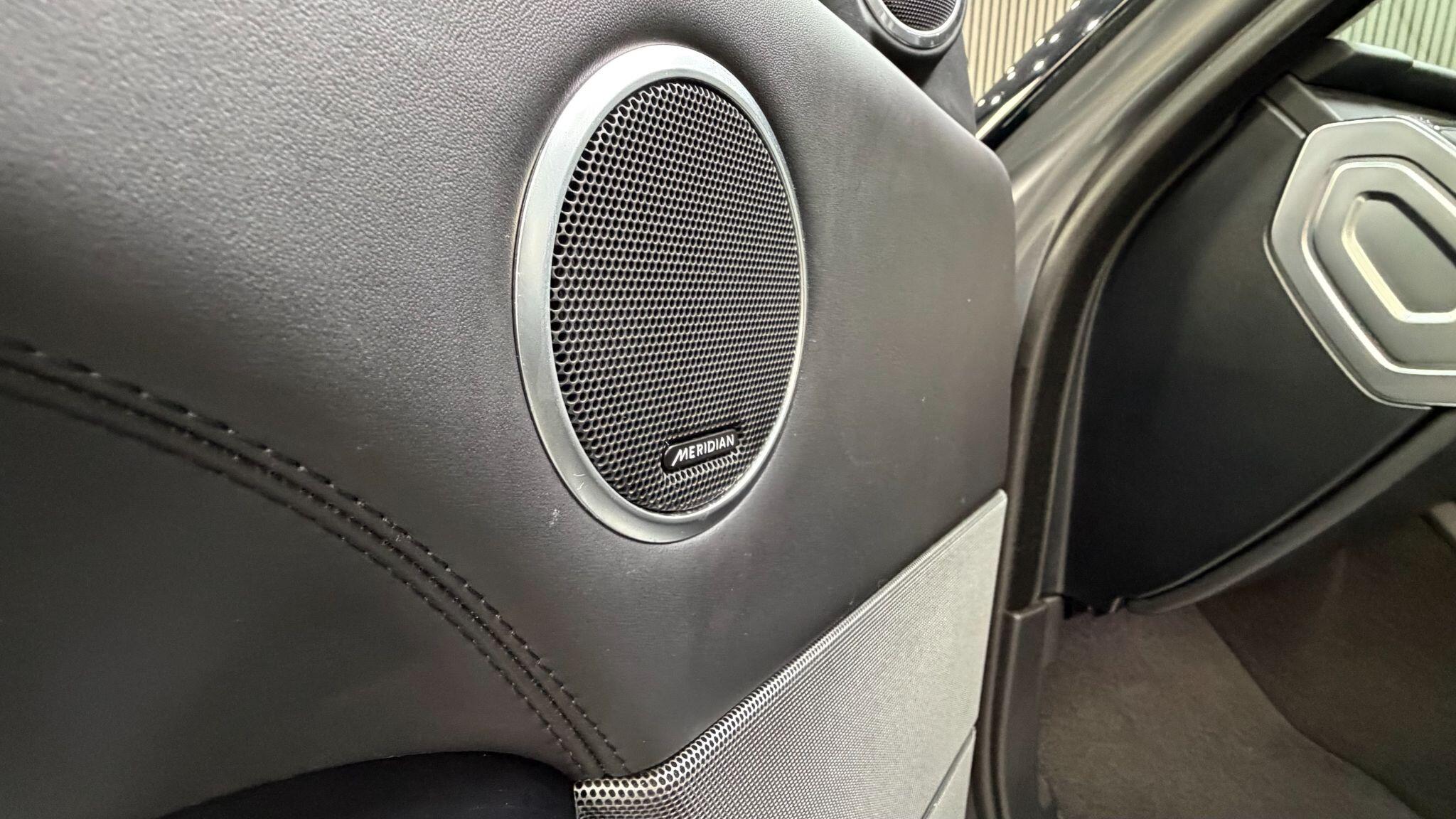 Land Rover Range Rover Sport view 16
