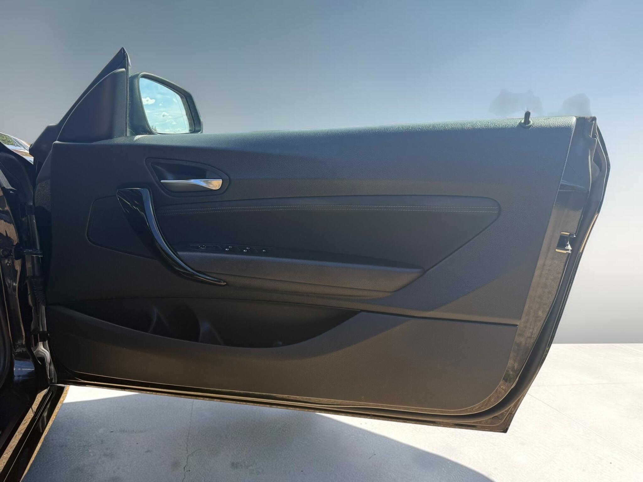 BMW 2 Series view 24