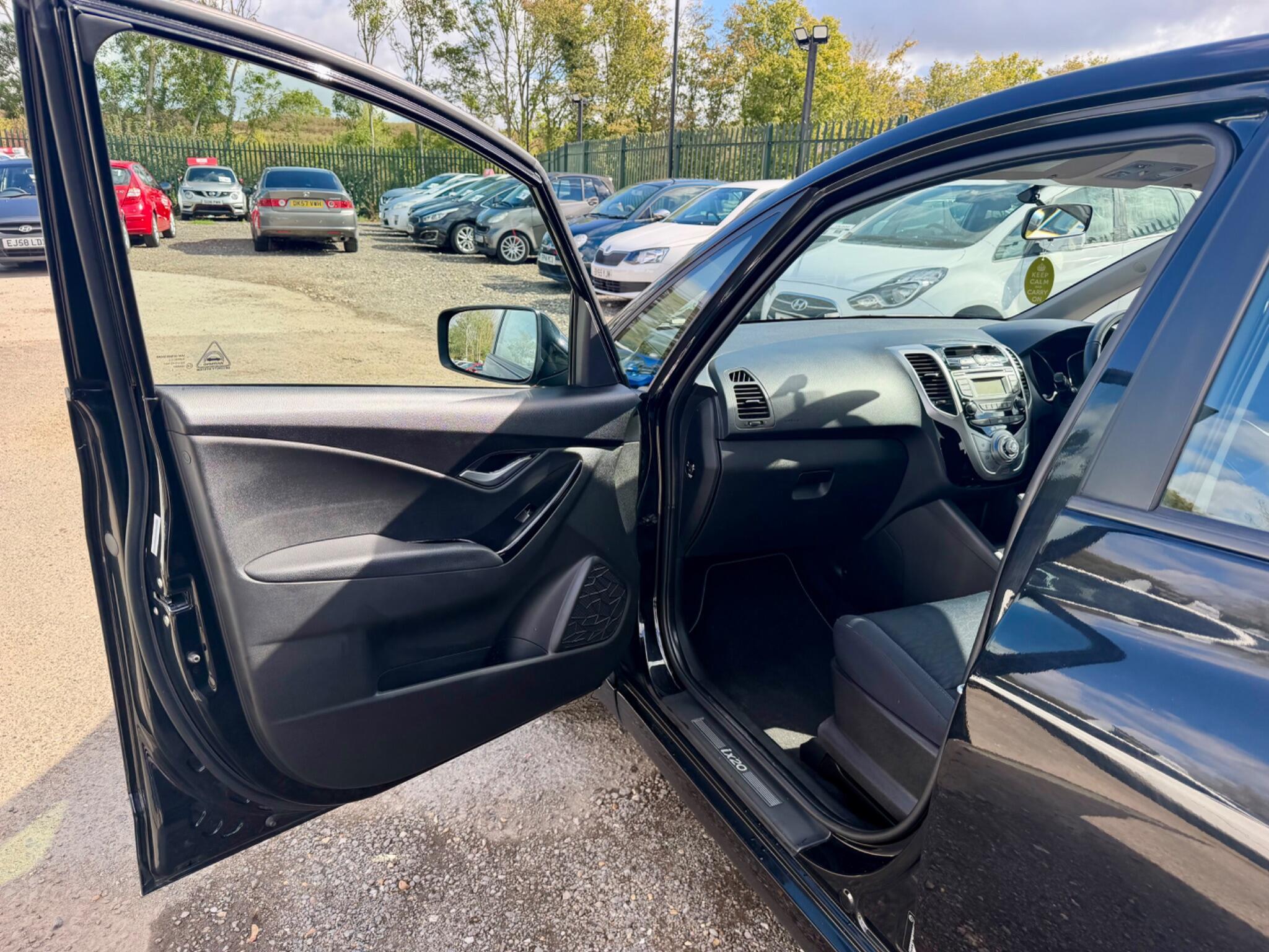 Hyundai Ix20 view 38