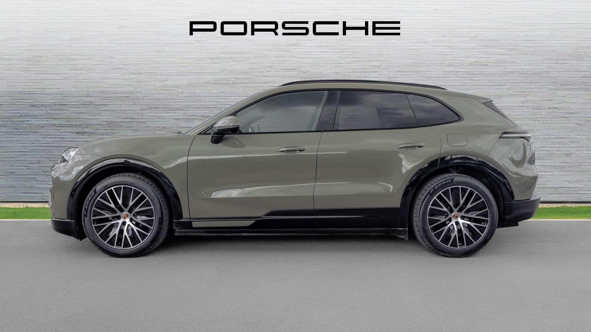 Porsche Cayenne view 6