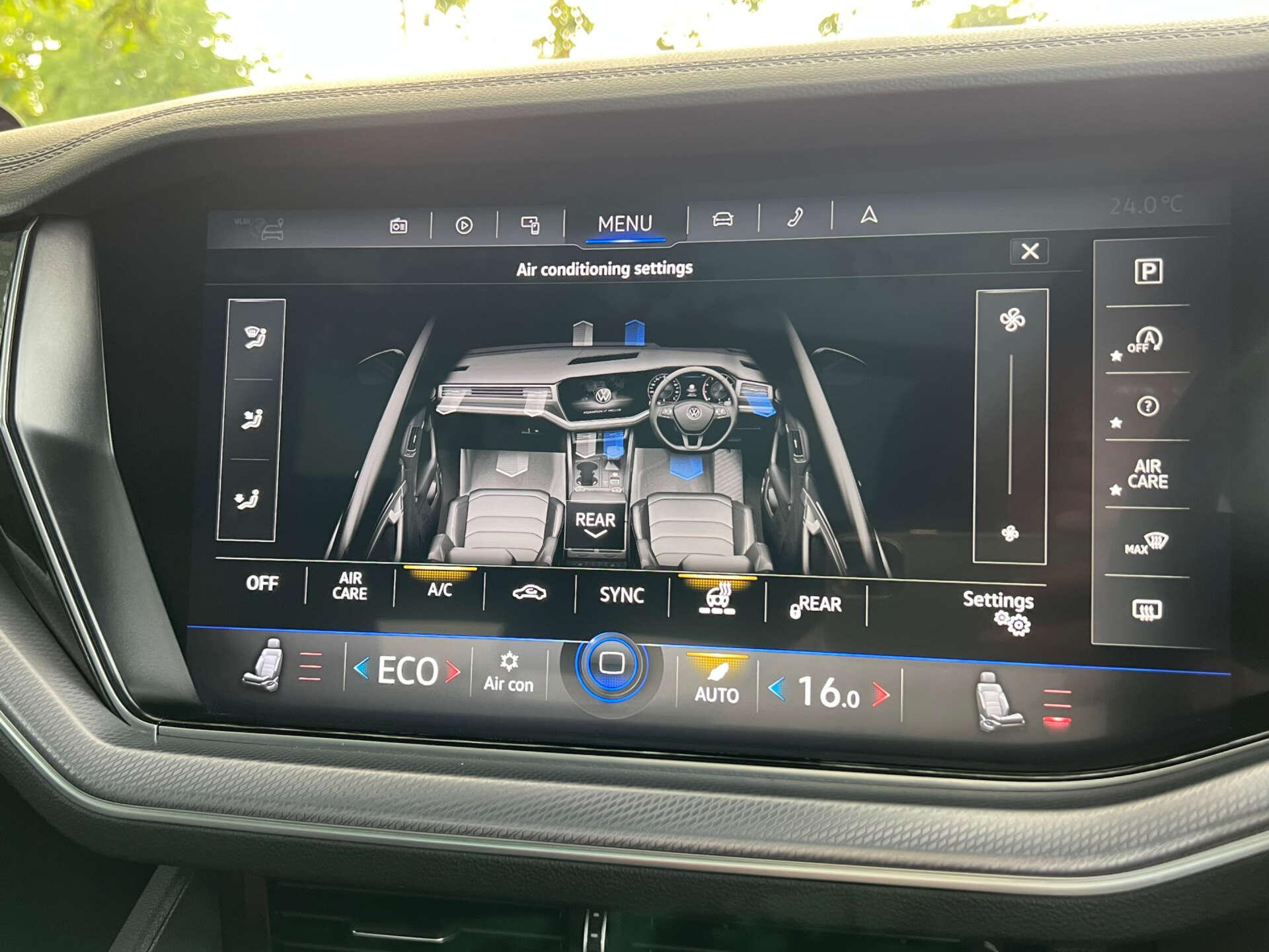 Volkswagen Touareg view 41