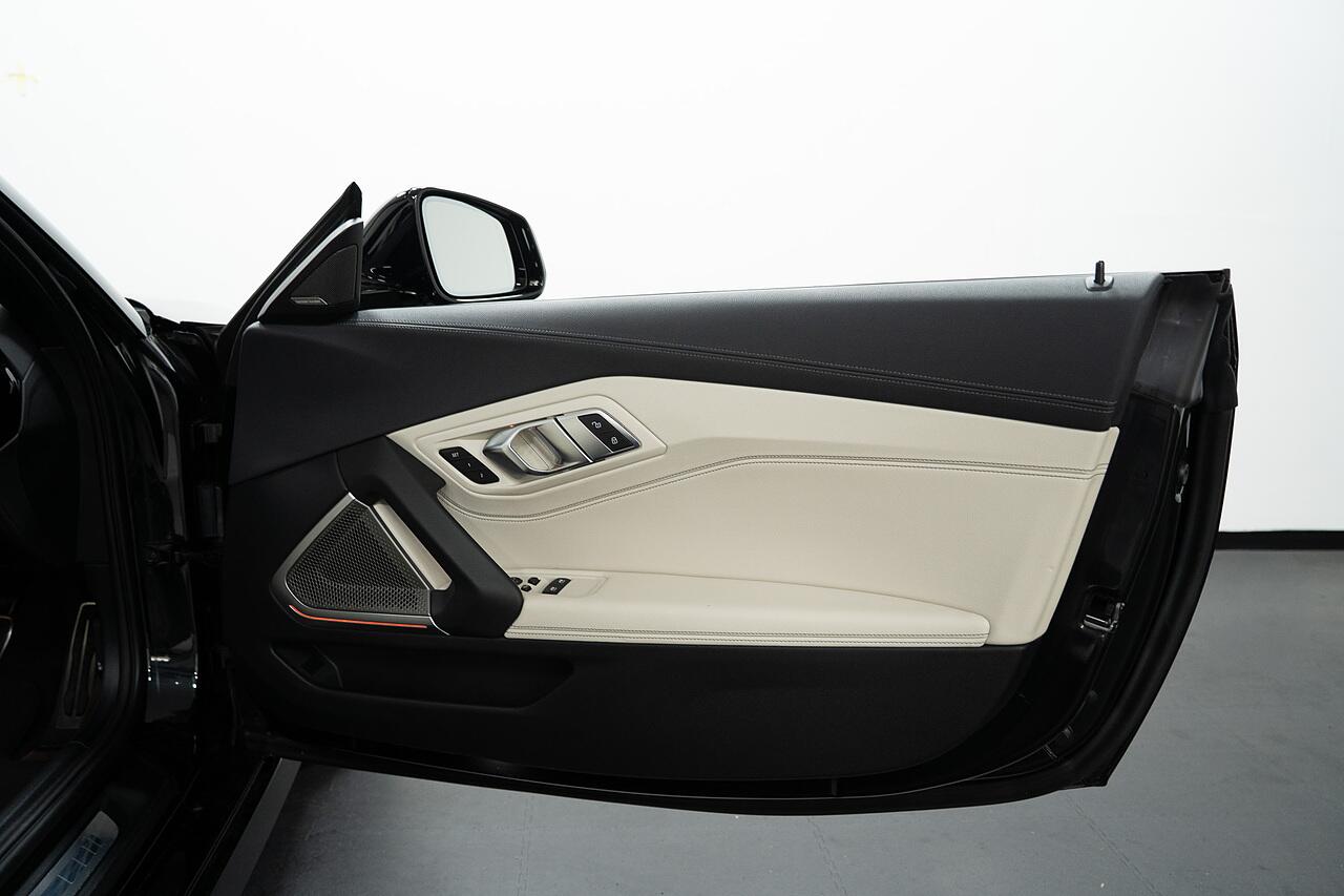BMW Z4 view 25
