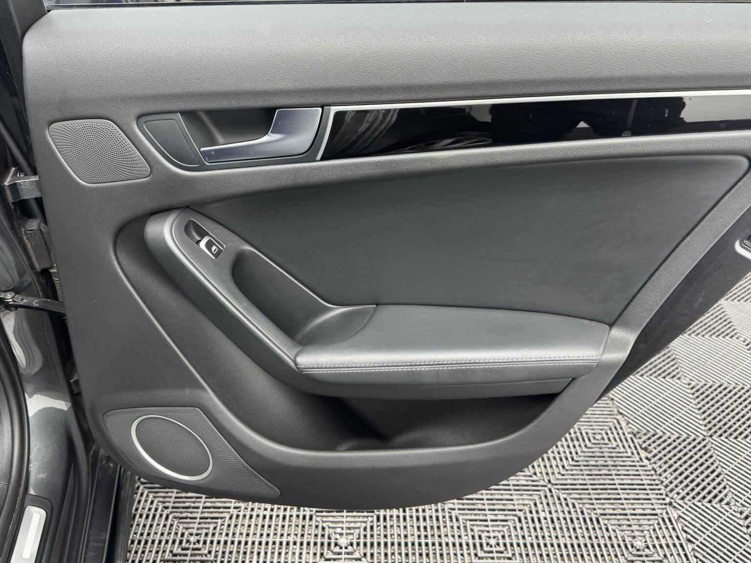 Audi A4 view 37