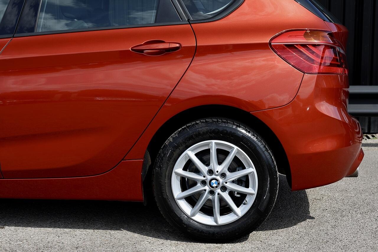 BMW 2 Series Active Tourer view 29