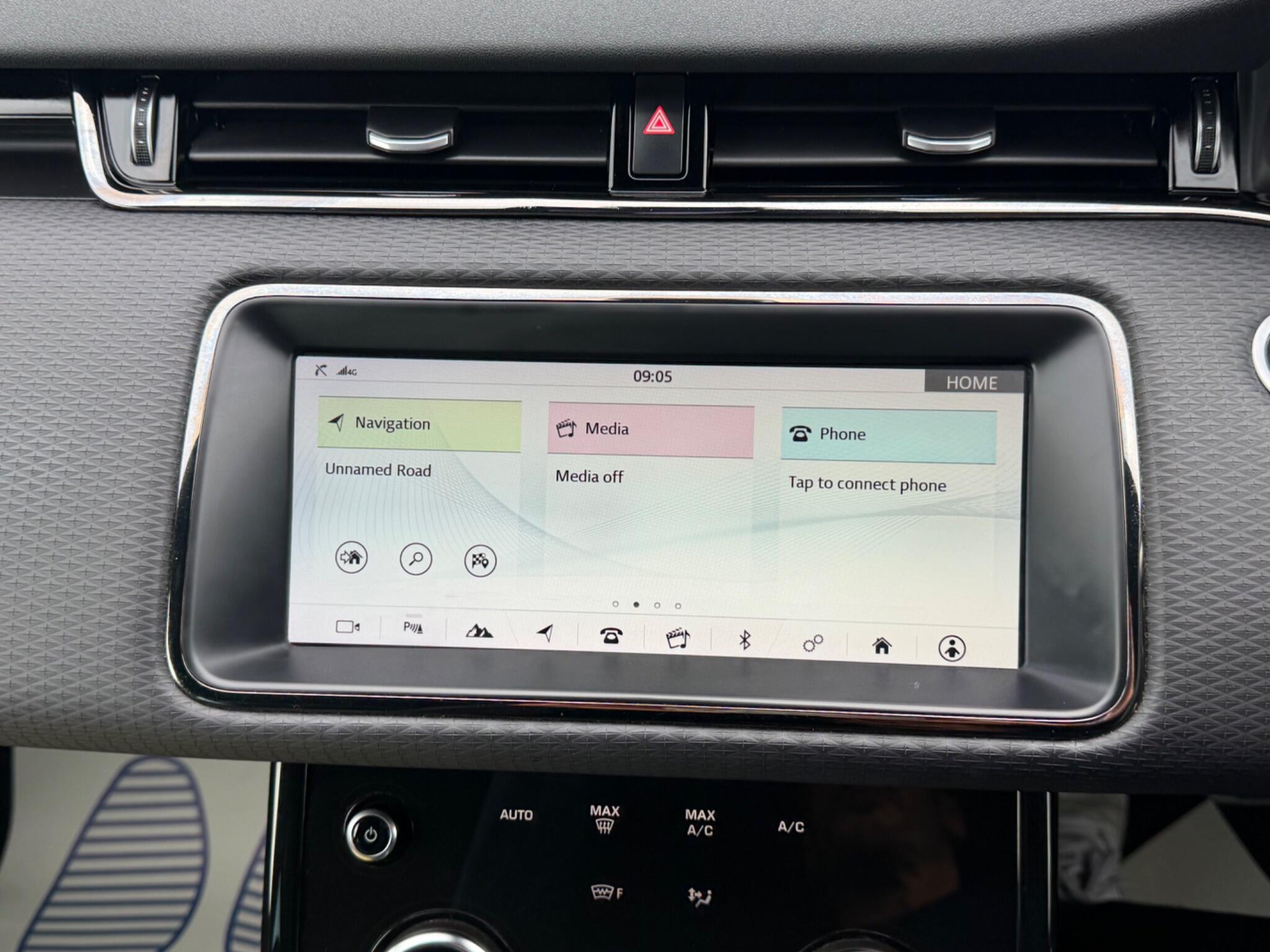 Land Rover Range Rover Evoque view 19