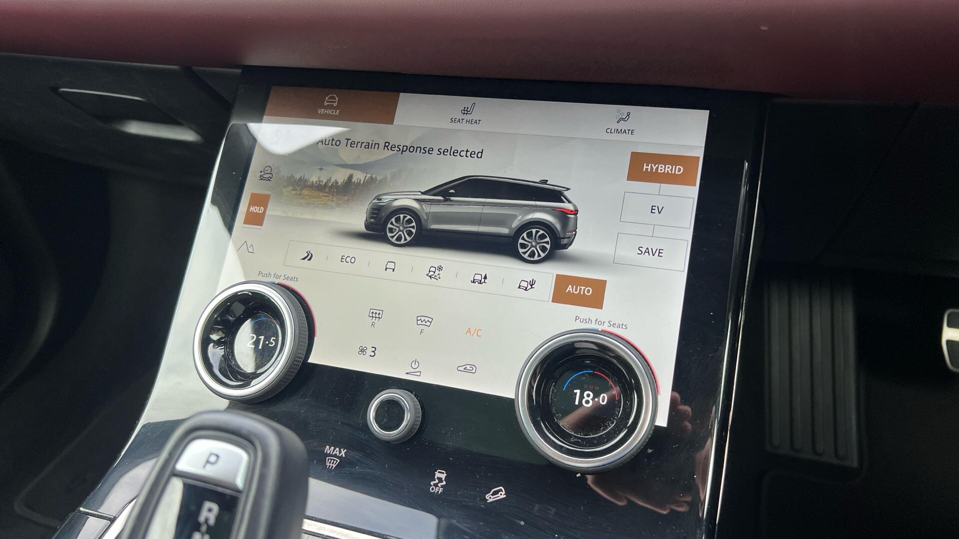 Land Rover Range Rover Evoque view 32