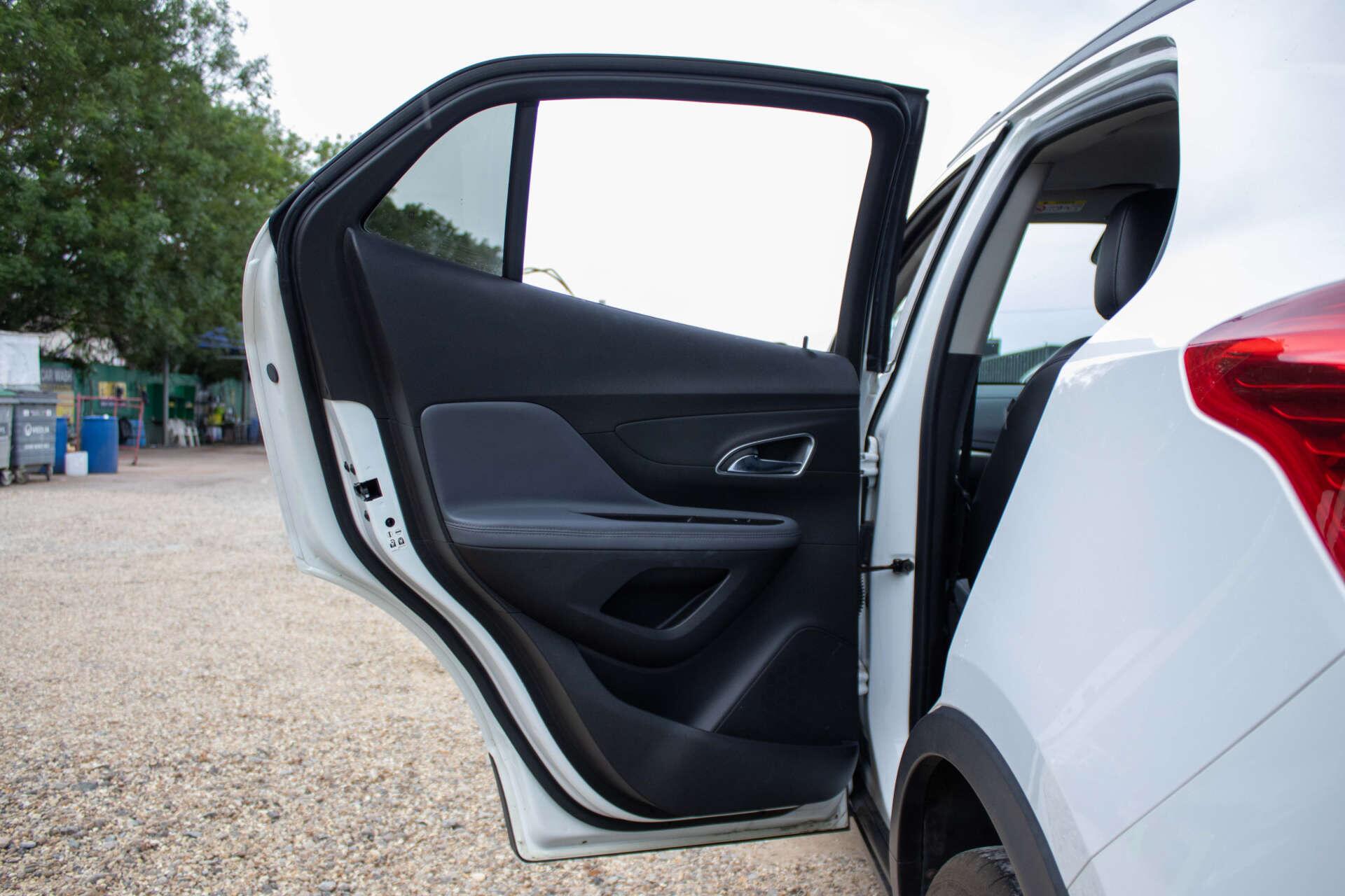 Vauxhall Mokka view 35